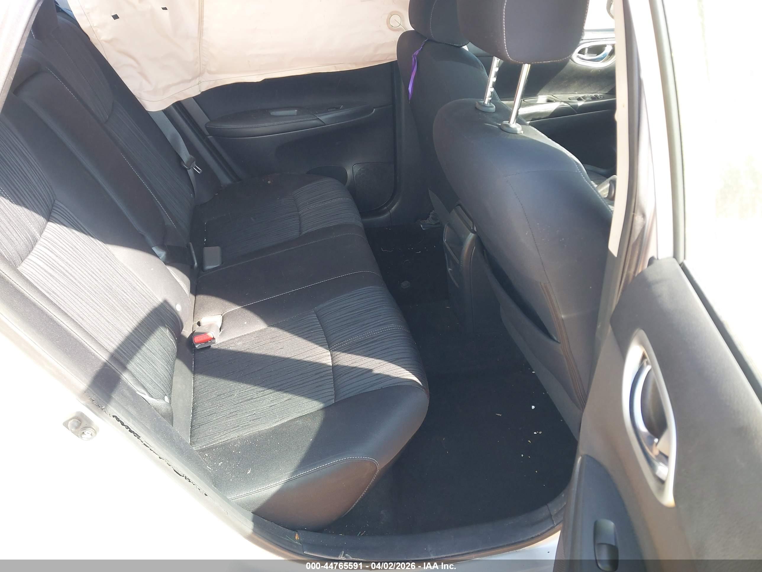 NISSAN SENTRA image 8