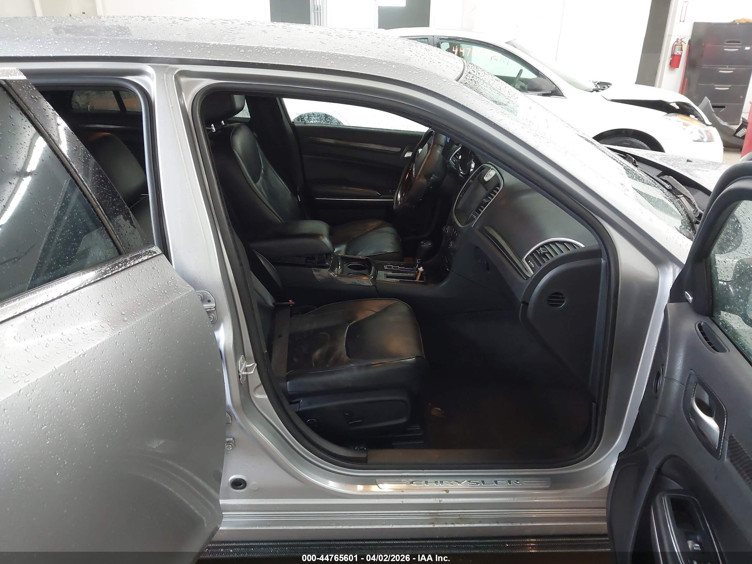 CHRYSLER 300C image 5