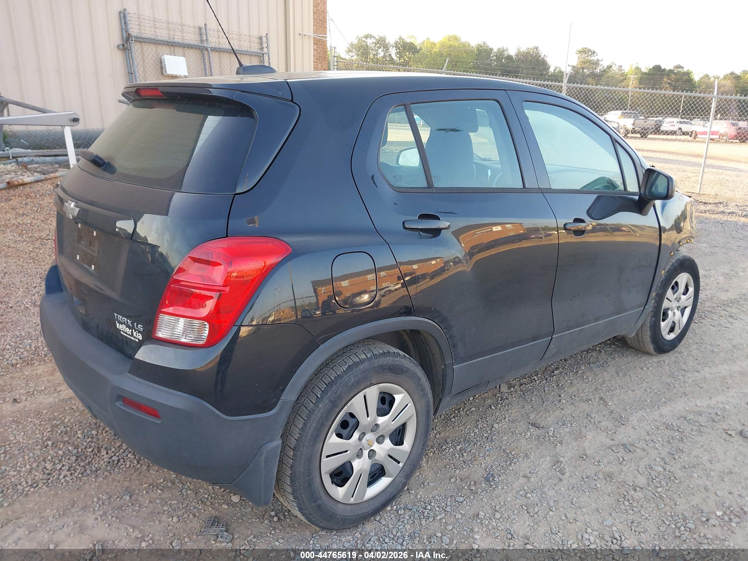 CHEVROLET TRAX image 4