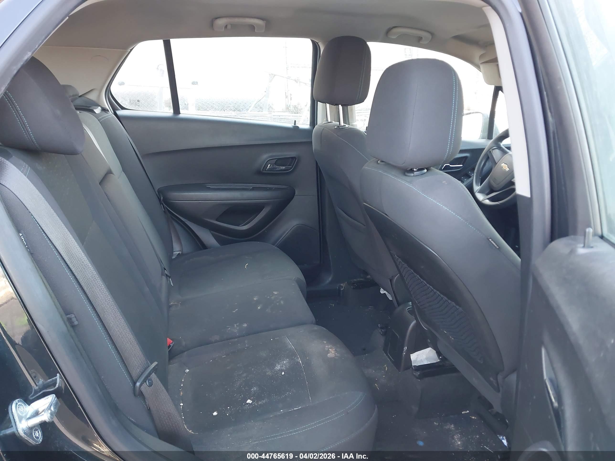 CHEVROLET TRAX image 8