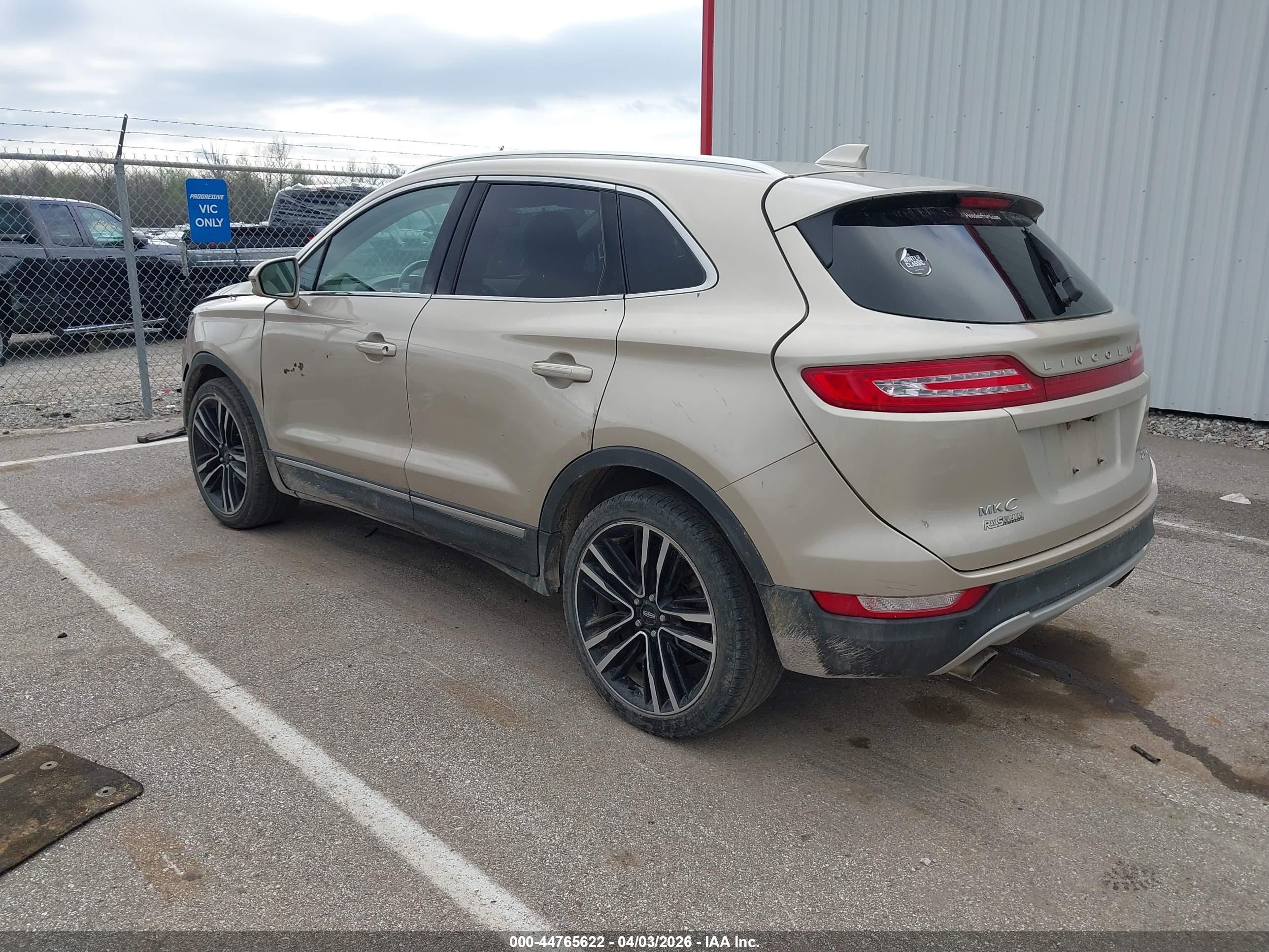 LINCOLN MKC image 3