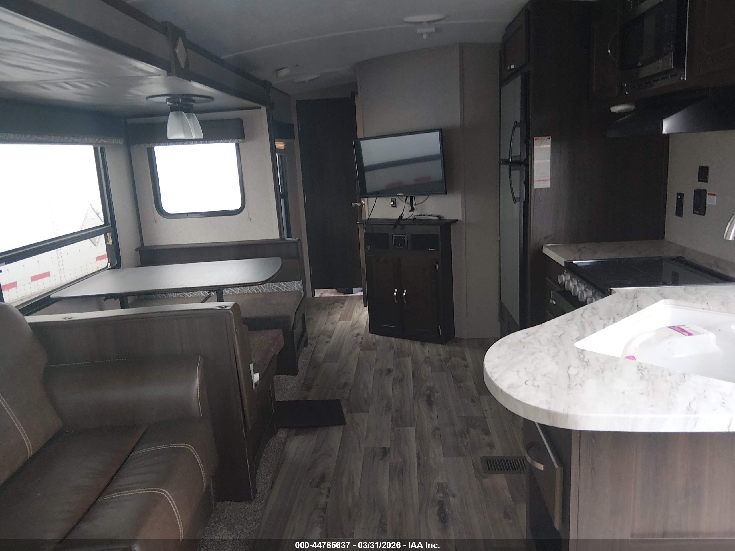 KEYSTONE RV image 5