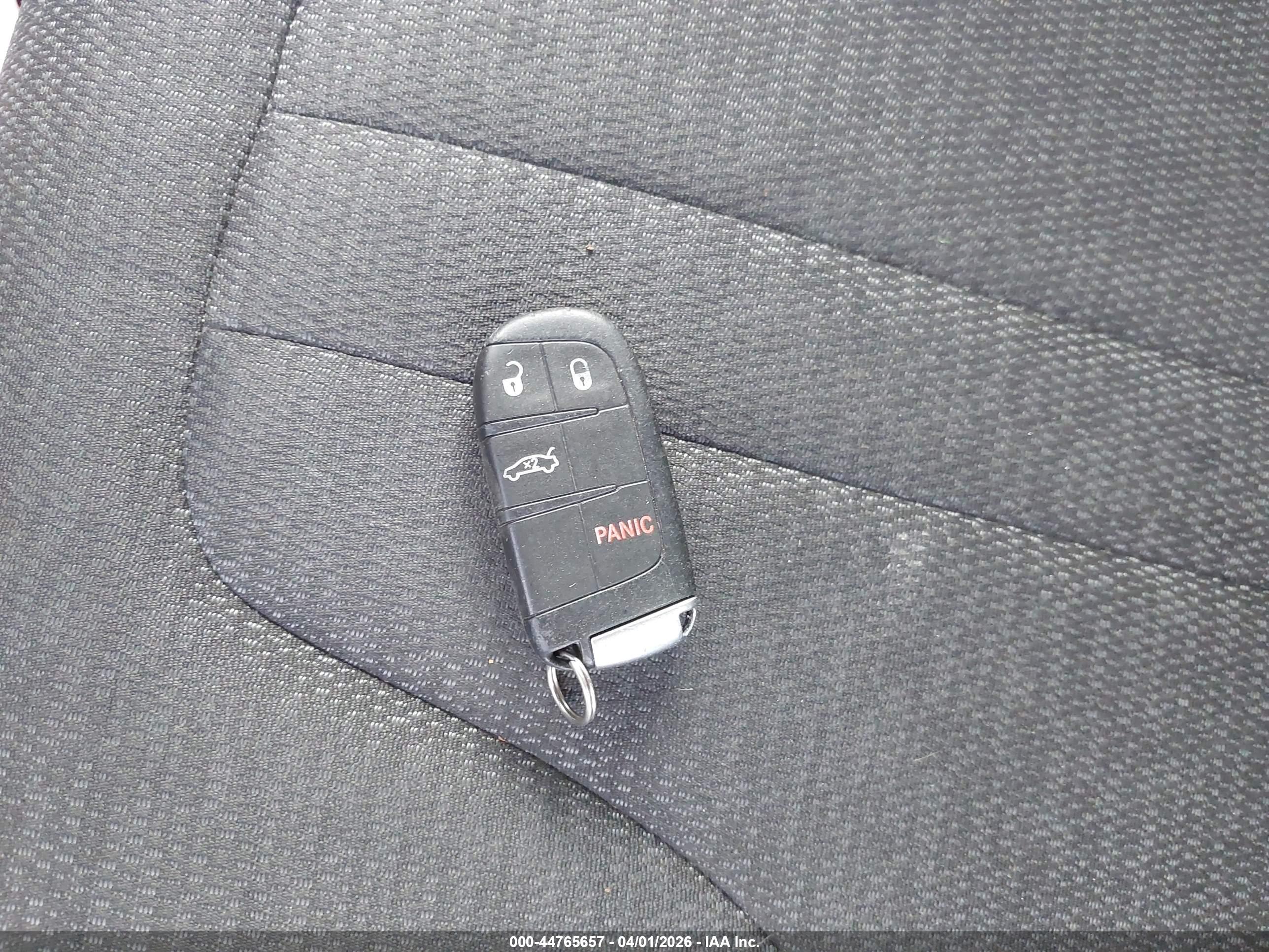 CHRYSLER 200 image 11