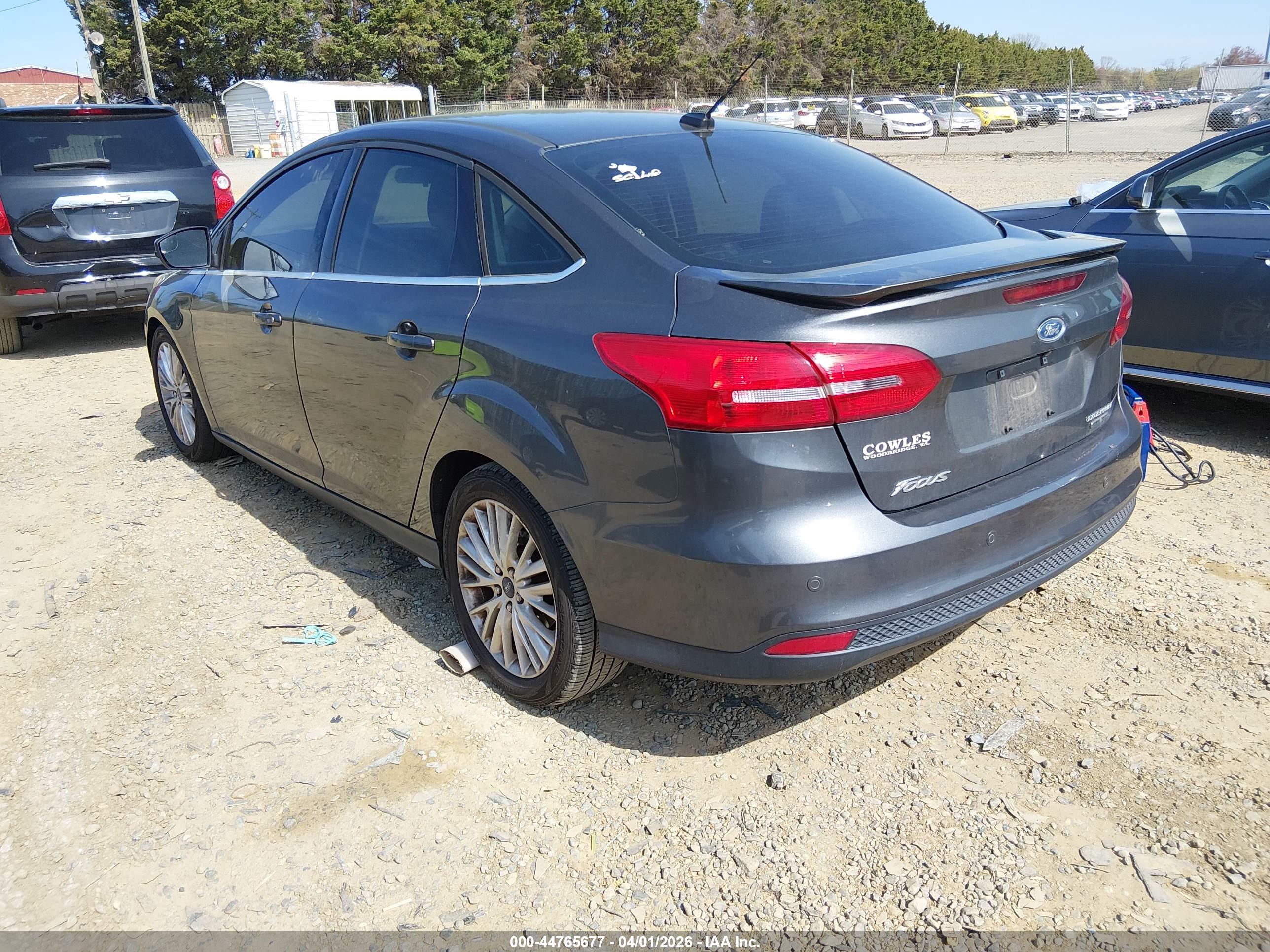 FORD FOCUS image 3