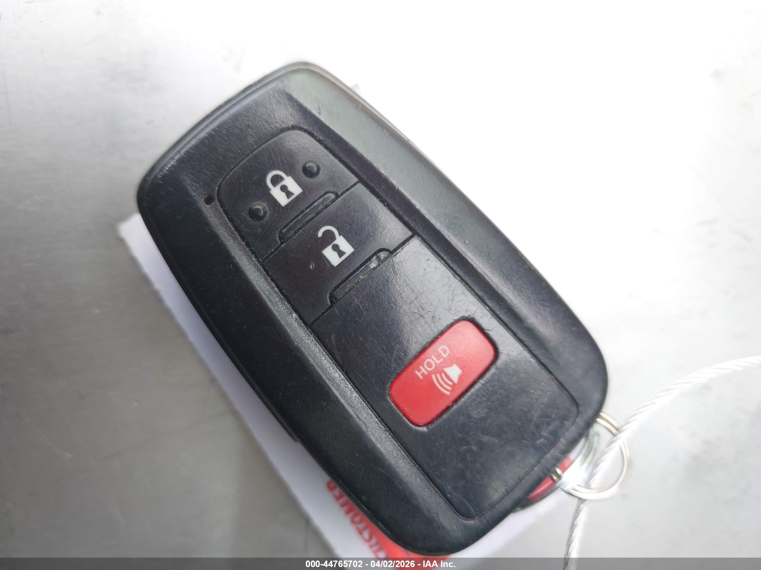 TOYOTA PRIUS image 11