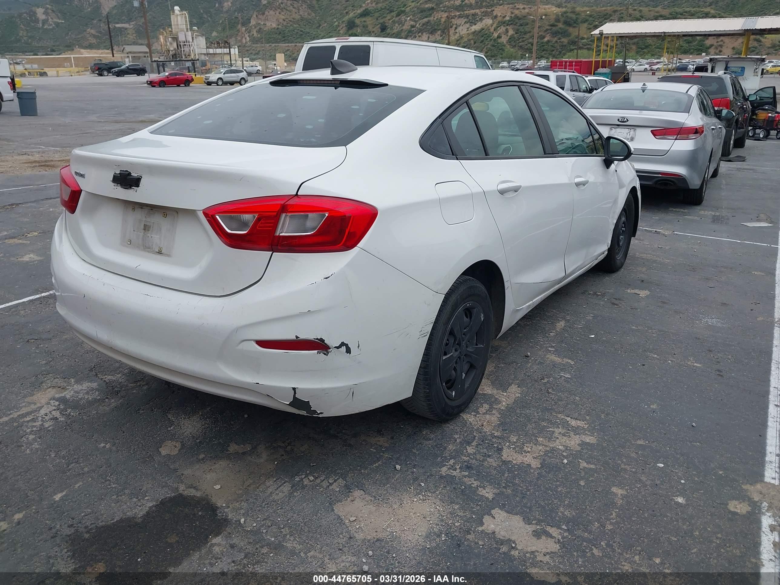 CHEVROLET CRUZE image 4