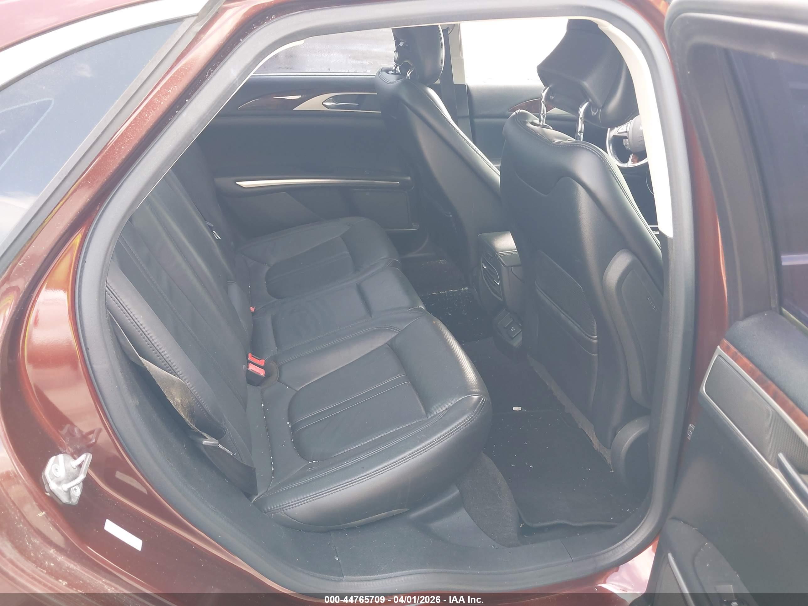 LINCOLN MKZ image 8