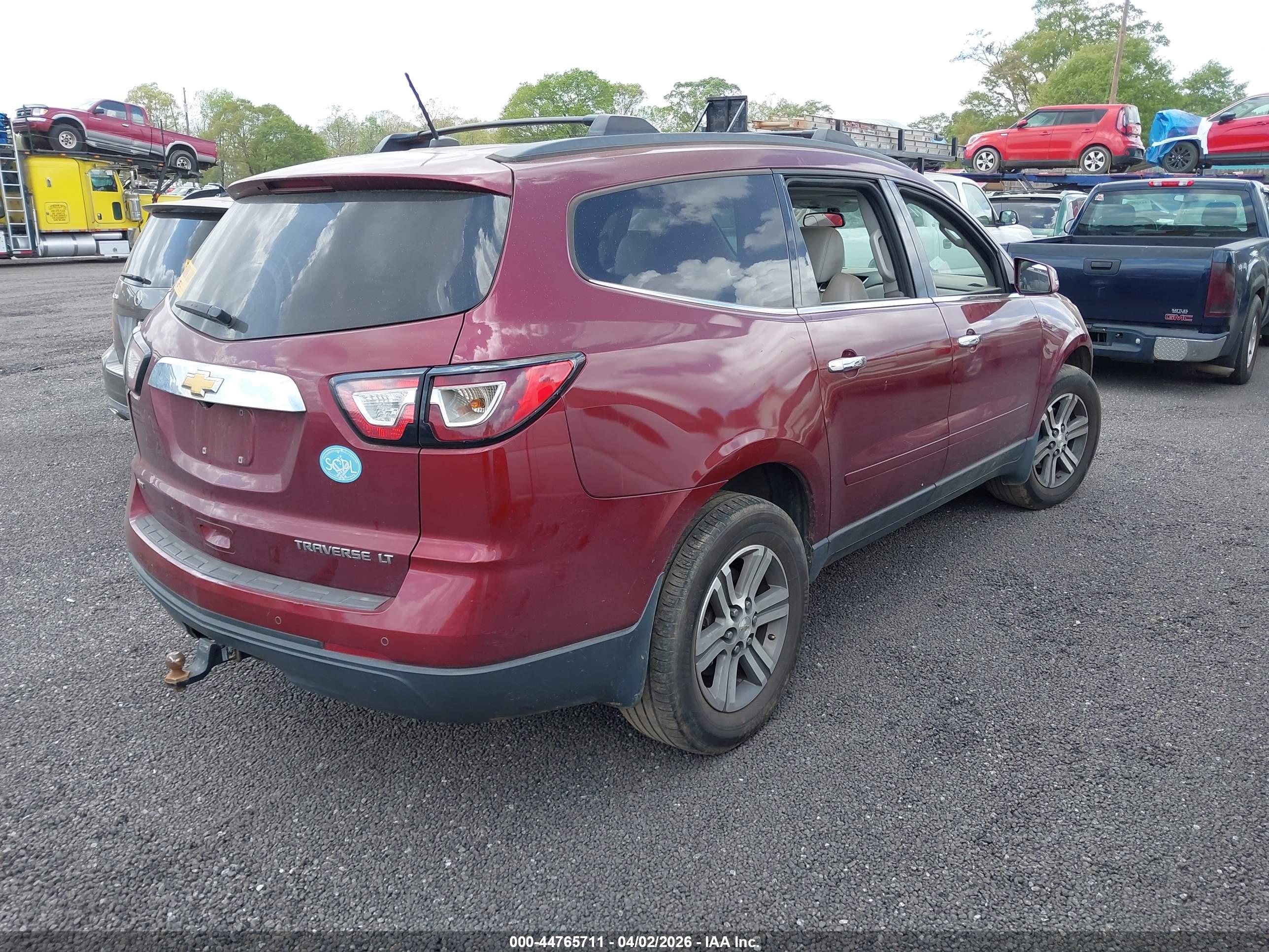 CHEVROLET TRAVERSE image 4
