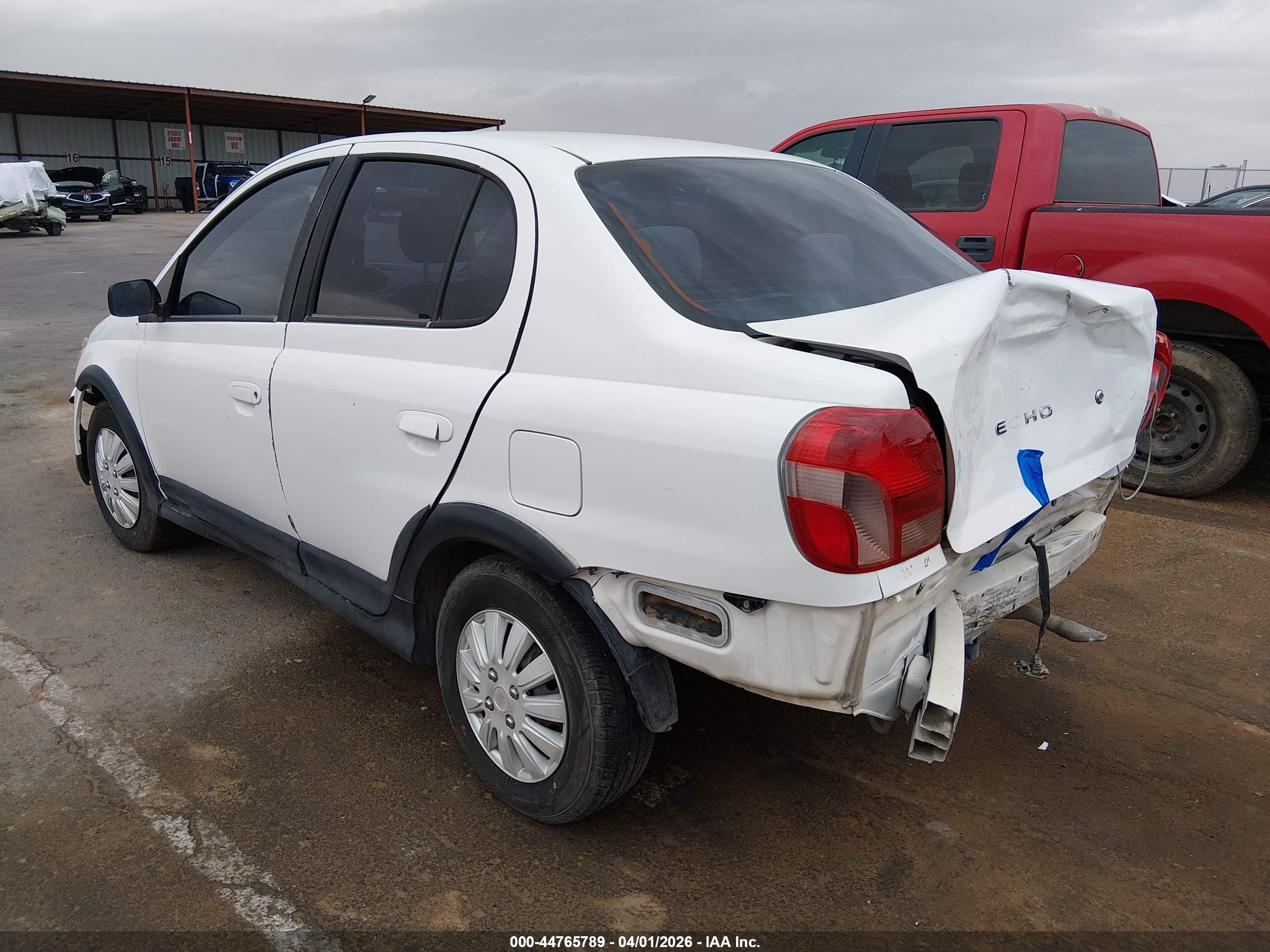 TOYOTA ECHO image 3