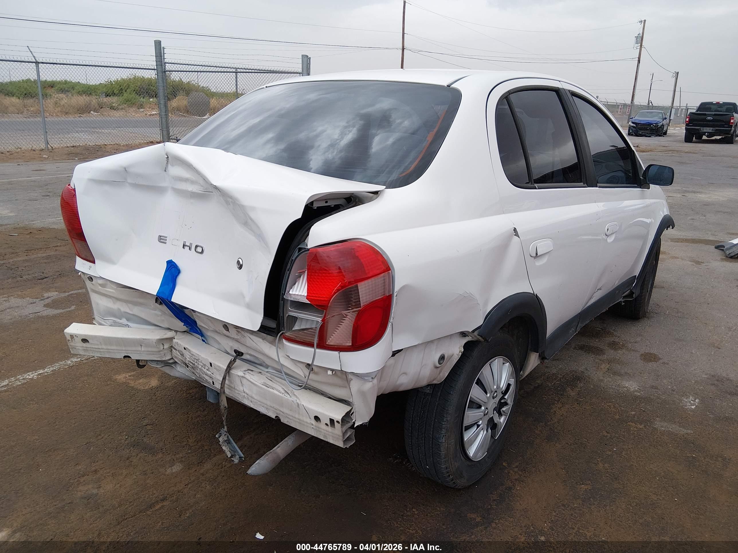 TOYOTA ECHO image 4