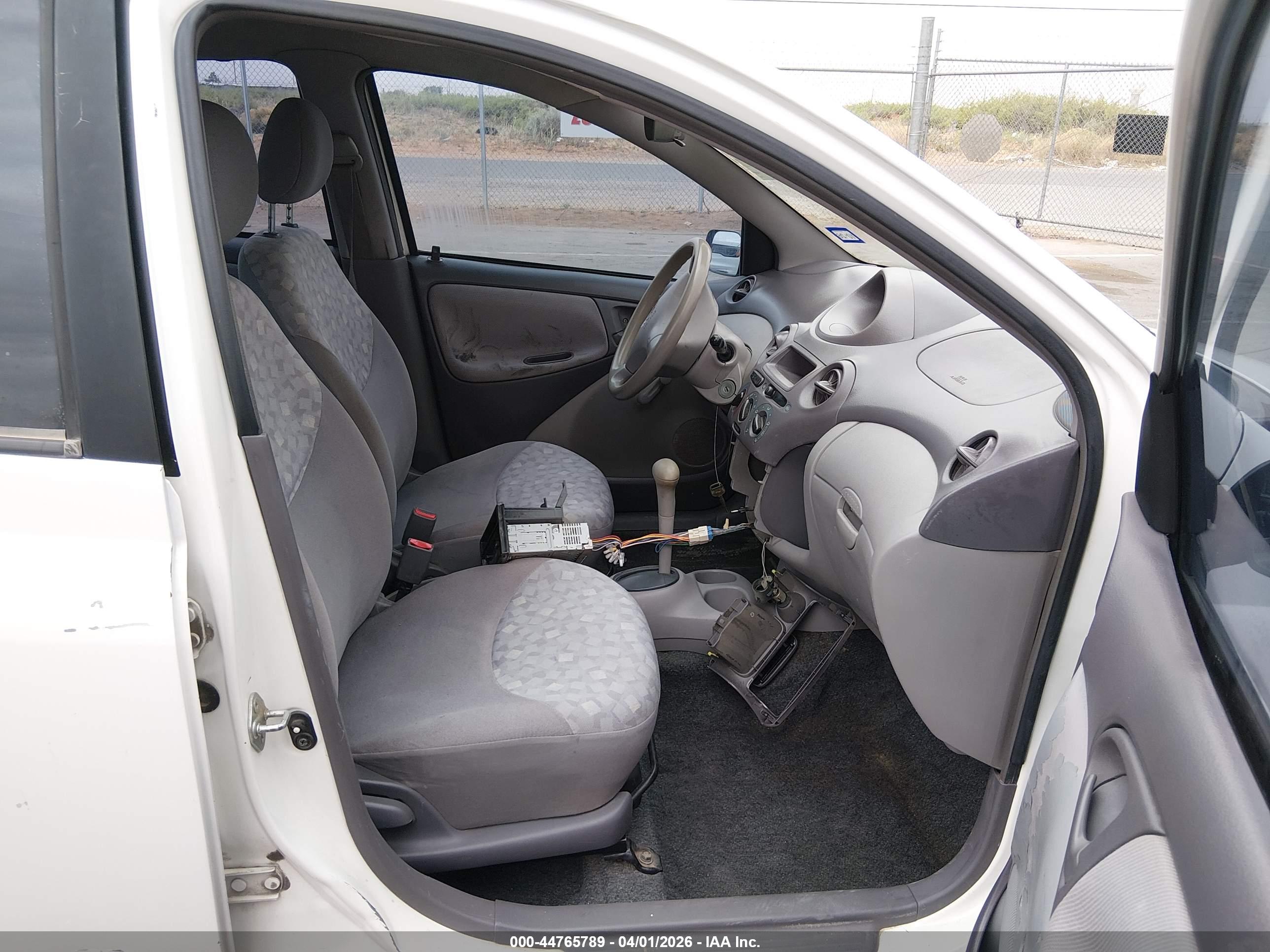 TOYOTA ECHO image 5