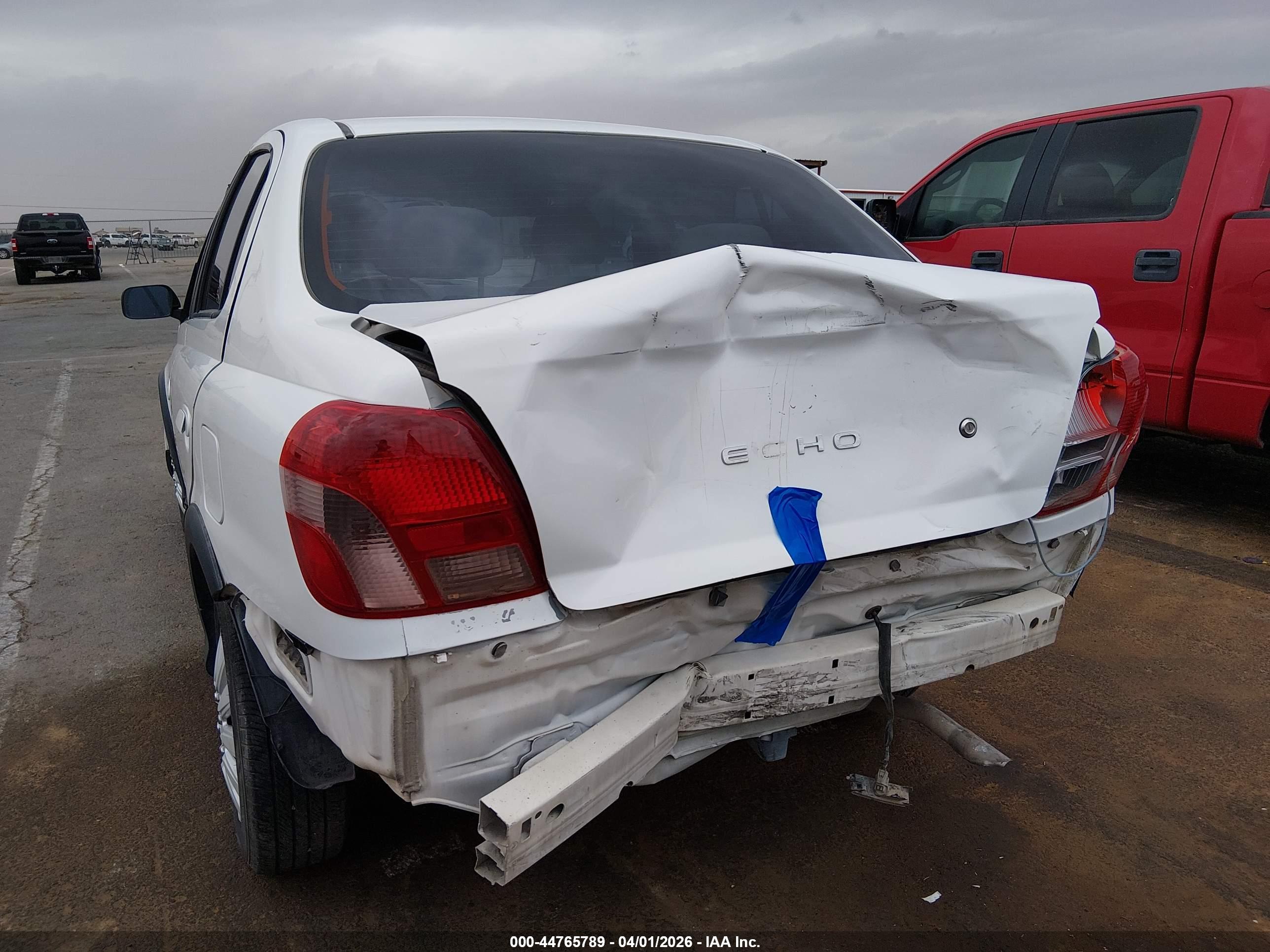 TOYOTA ECHO image 6