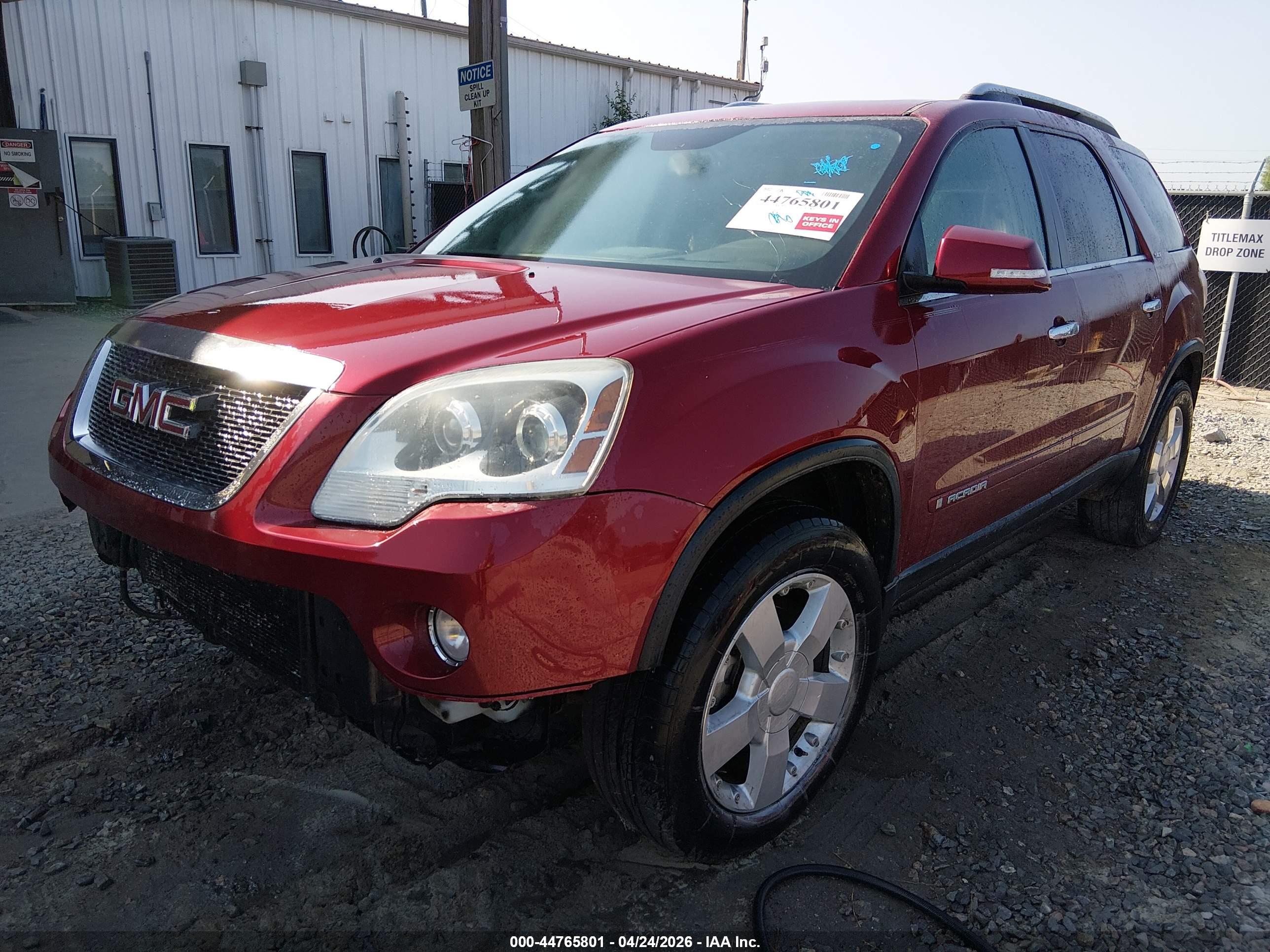 GMC ACADIA image 2