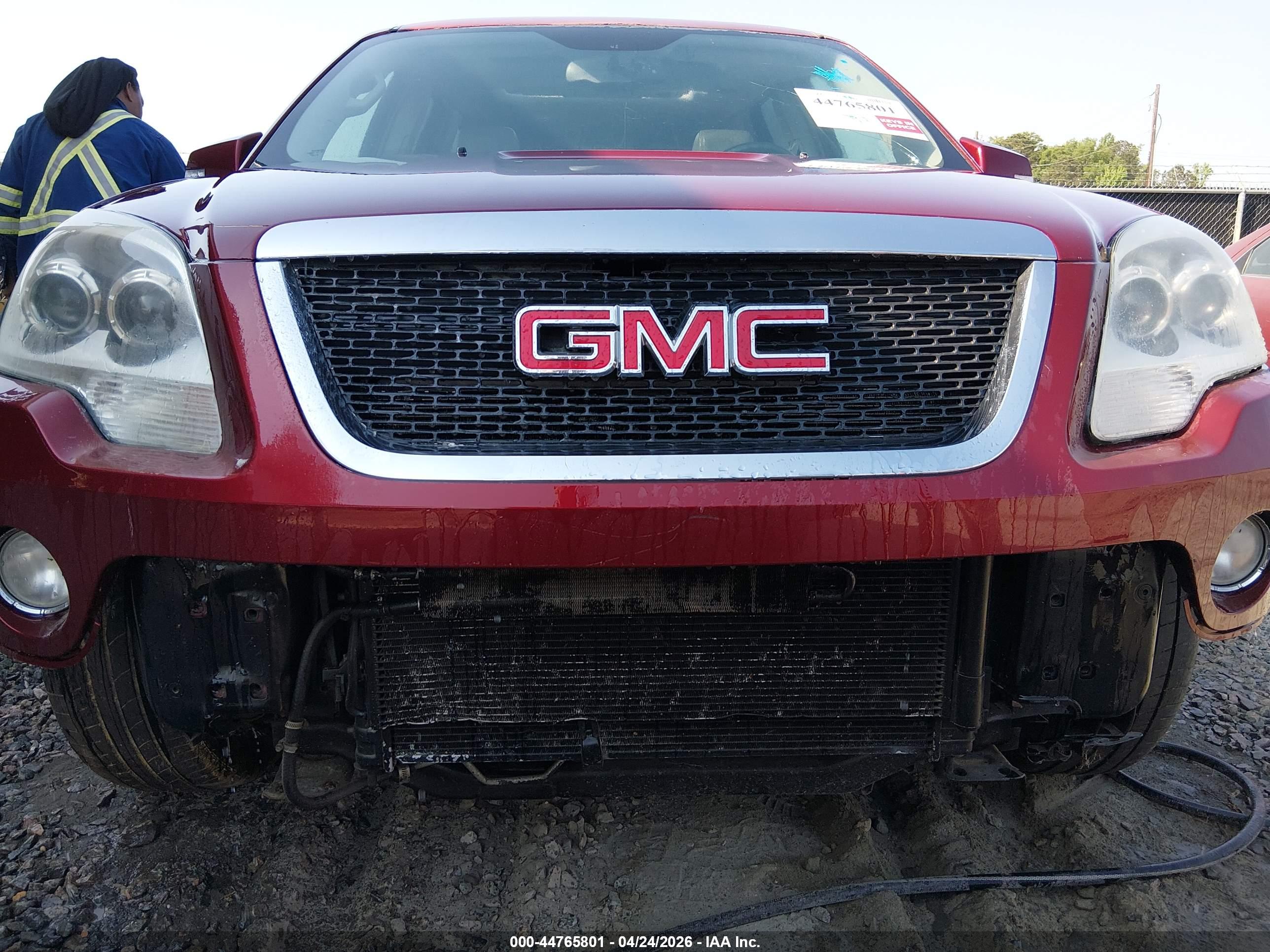 GMC ACADIA image 6