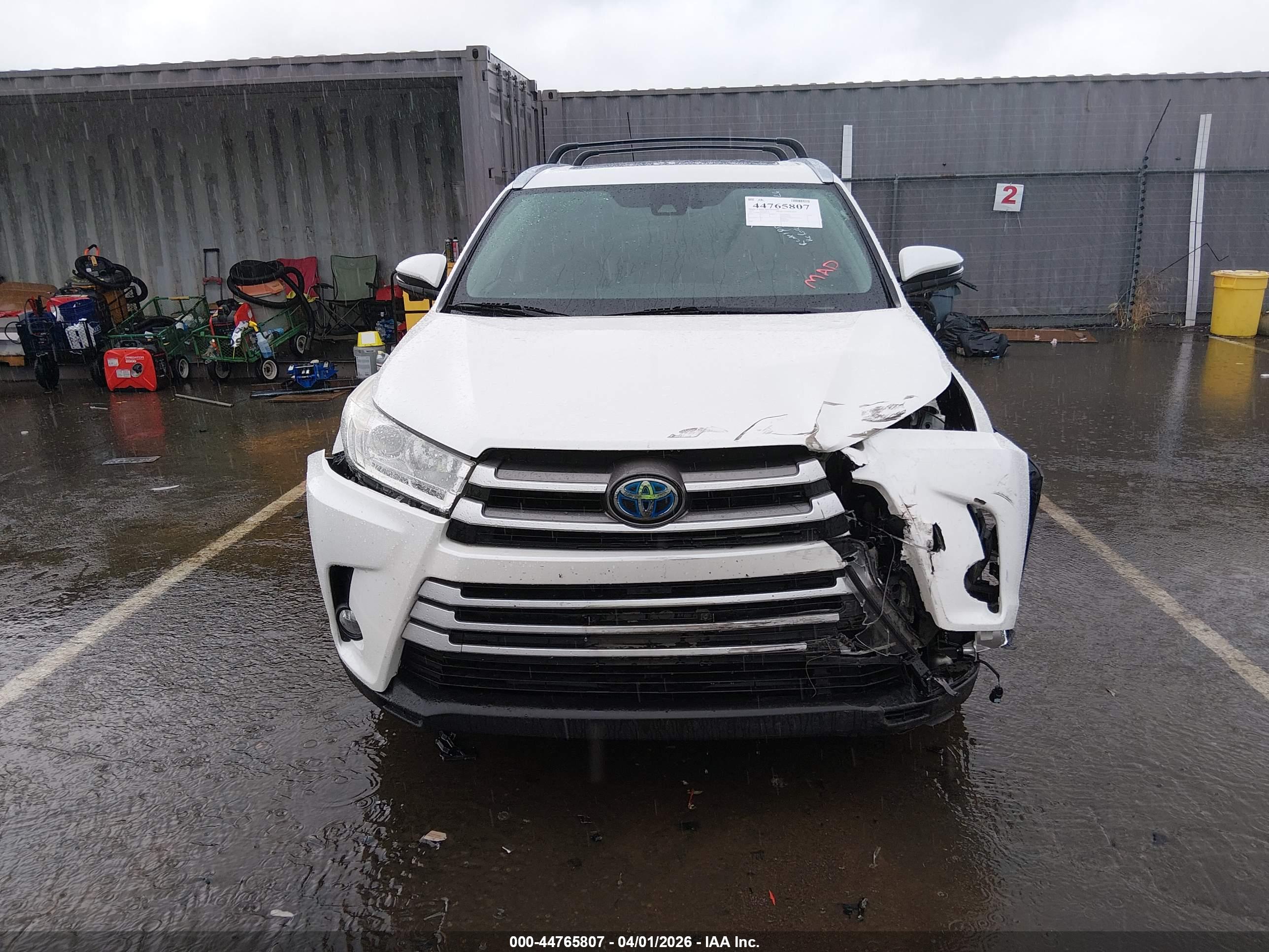 TOYOTA HIGHLANDER image 6