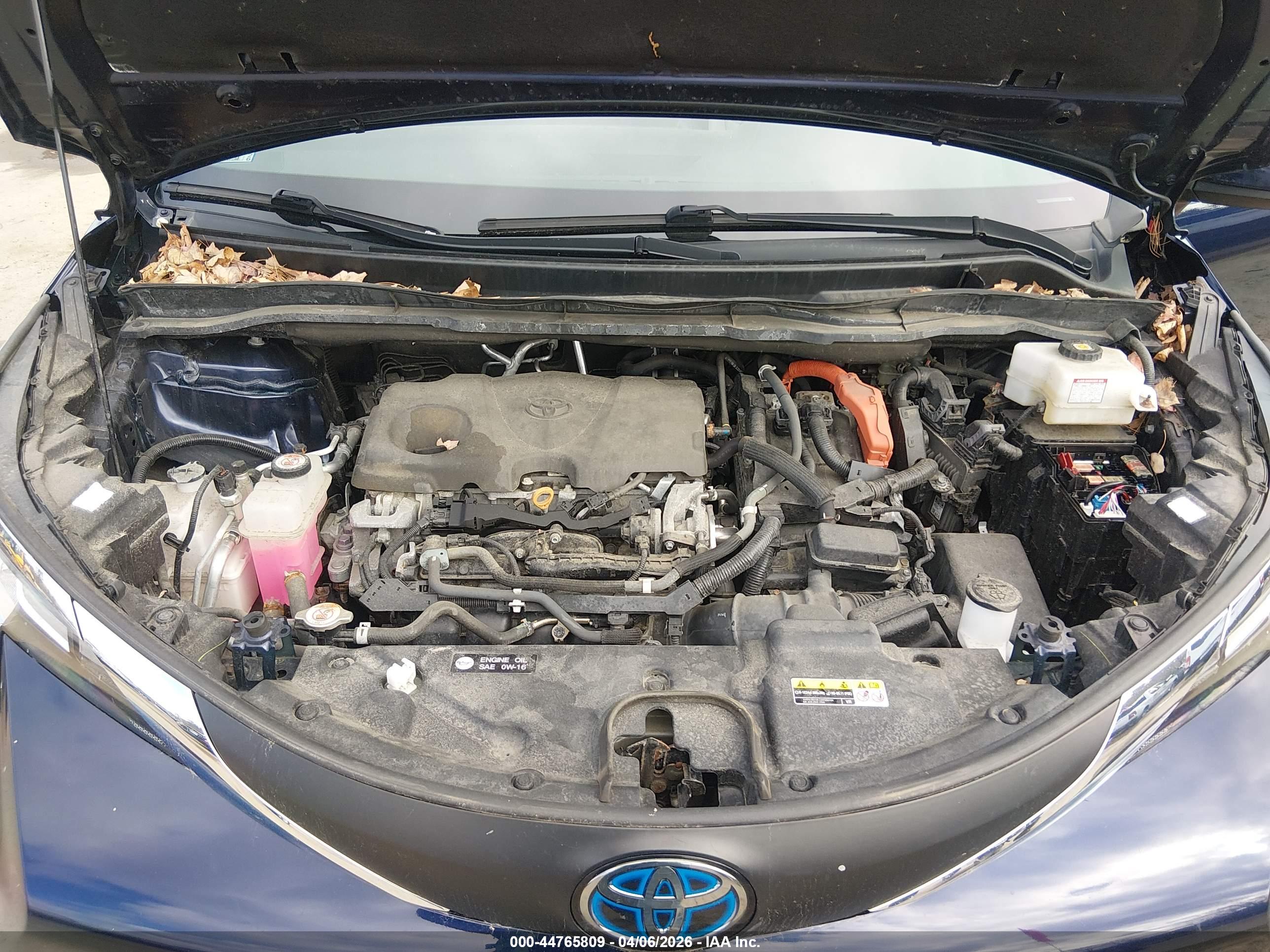 TOYOTA SIENNA image 10