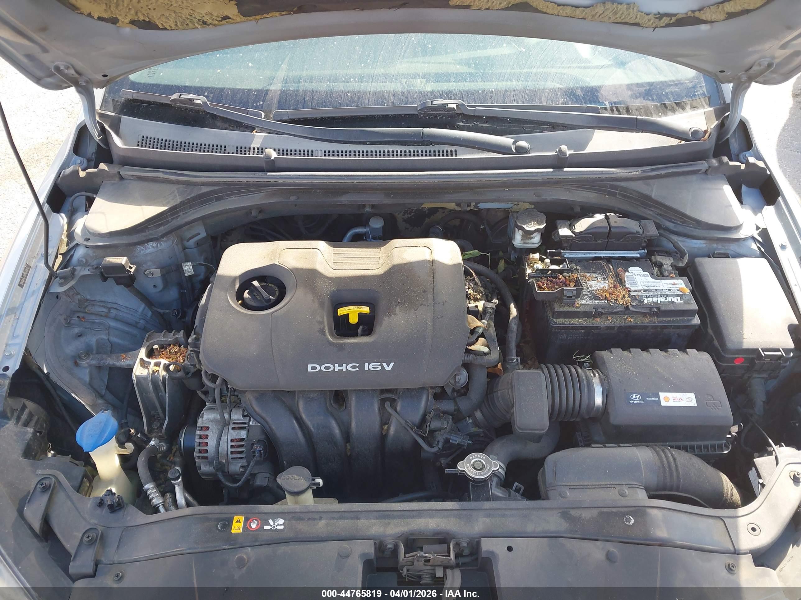 HYUNDAI ELANTRA image 10
