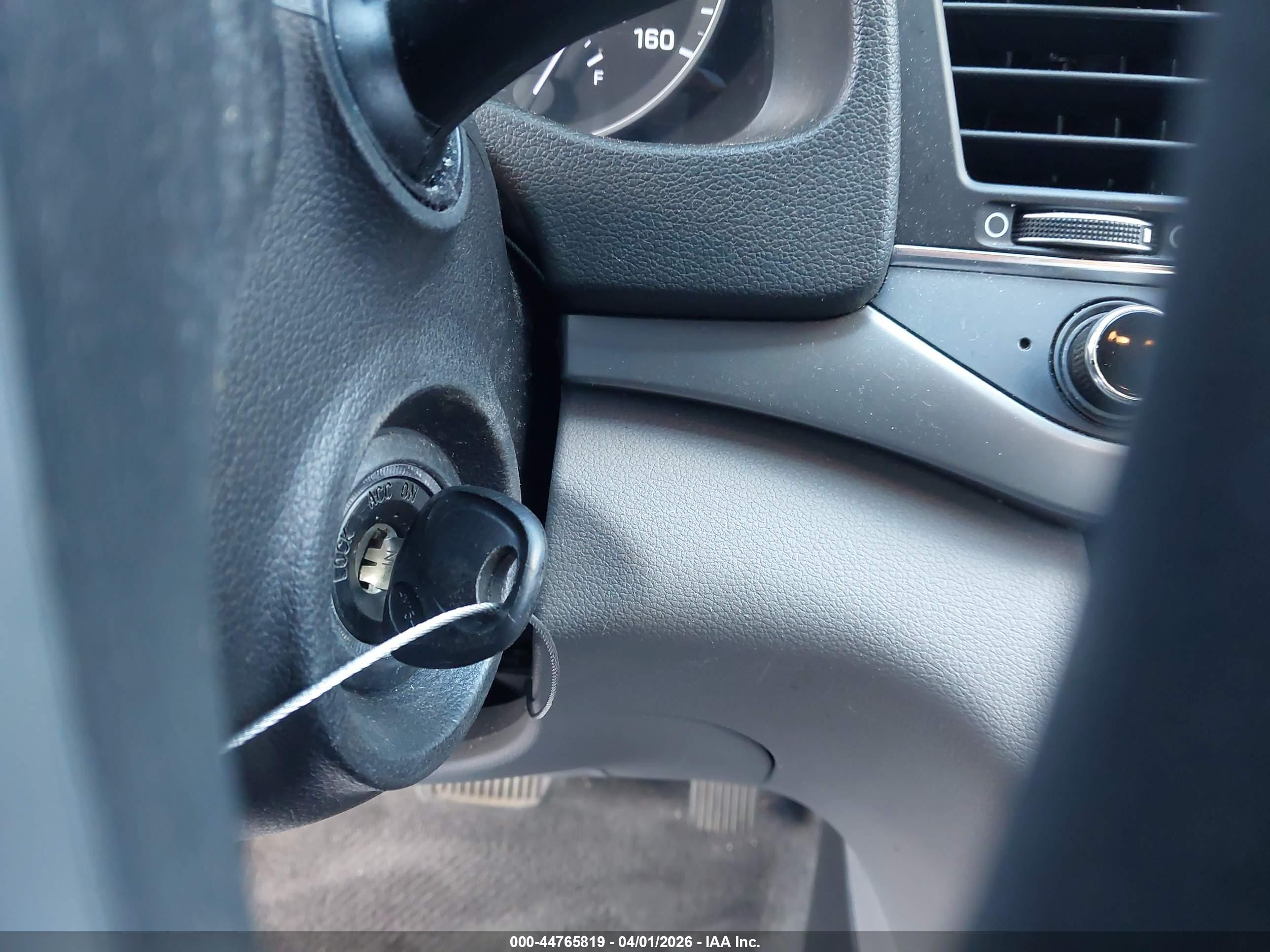 HYUNDAI ELANTRA image 11