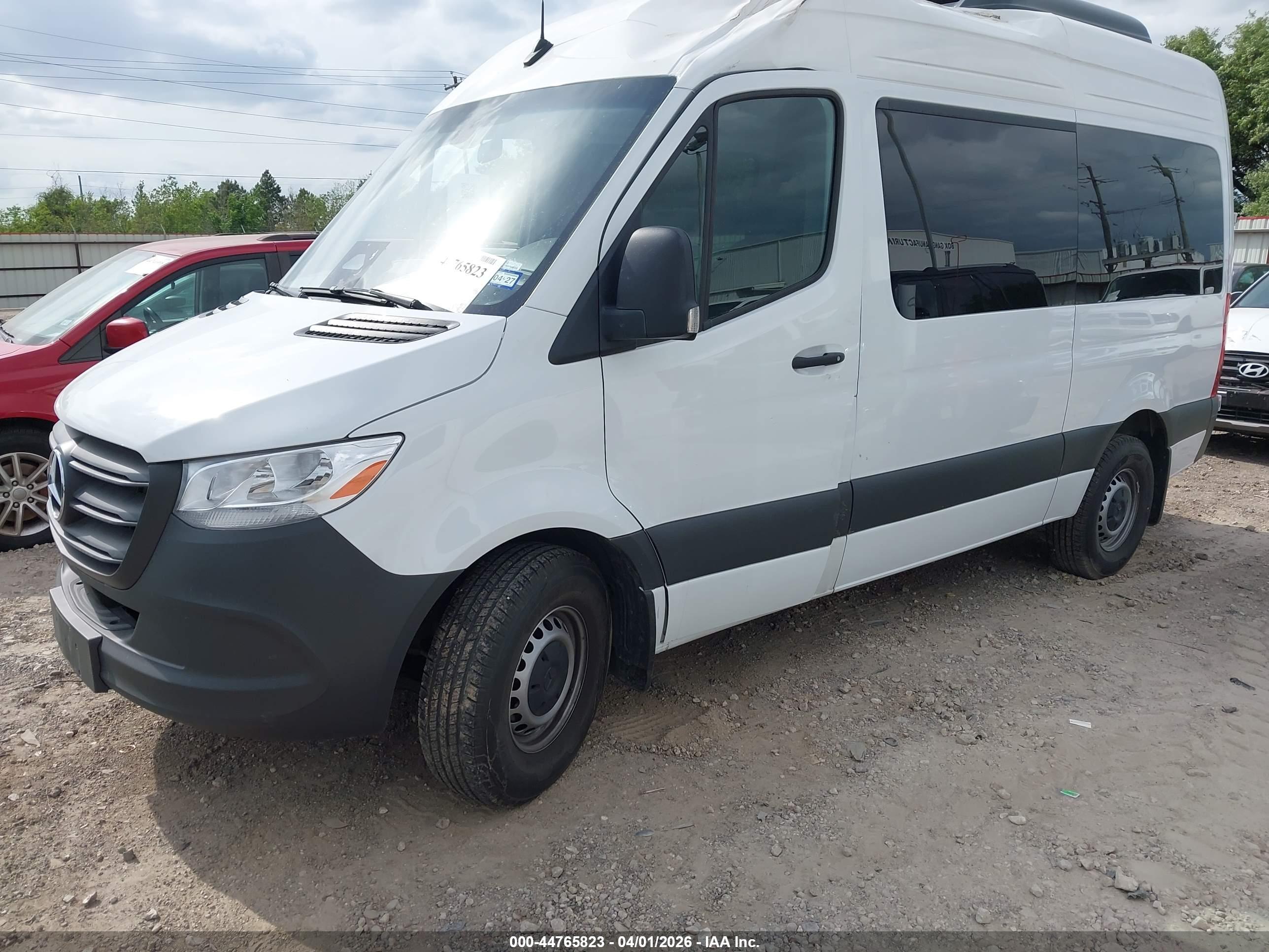 MERCEDES-BENZ SPRINTER image 2
