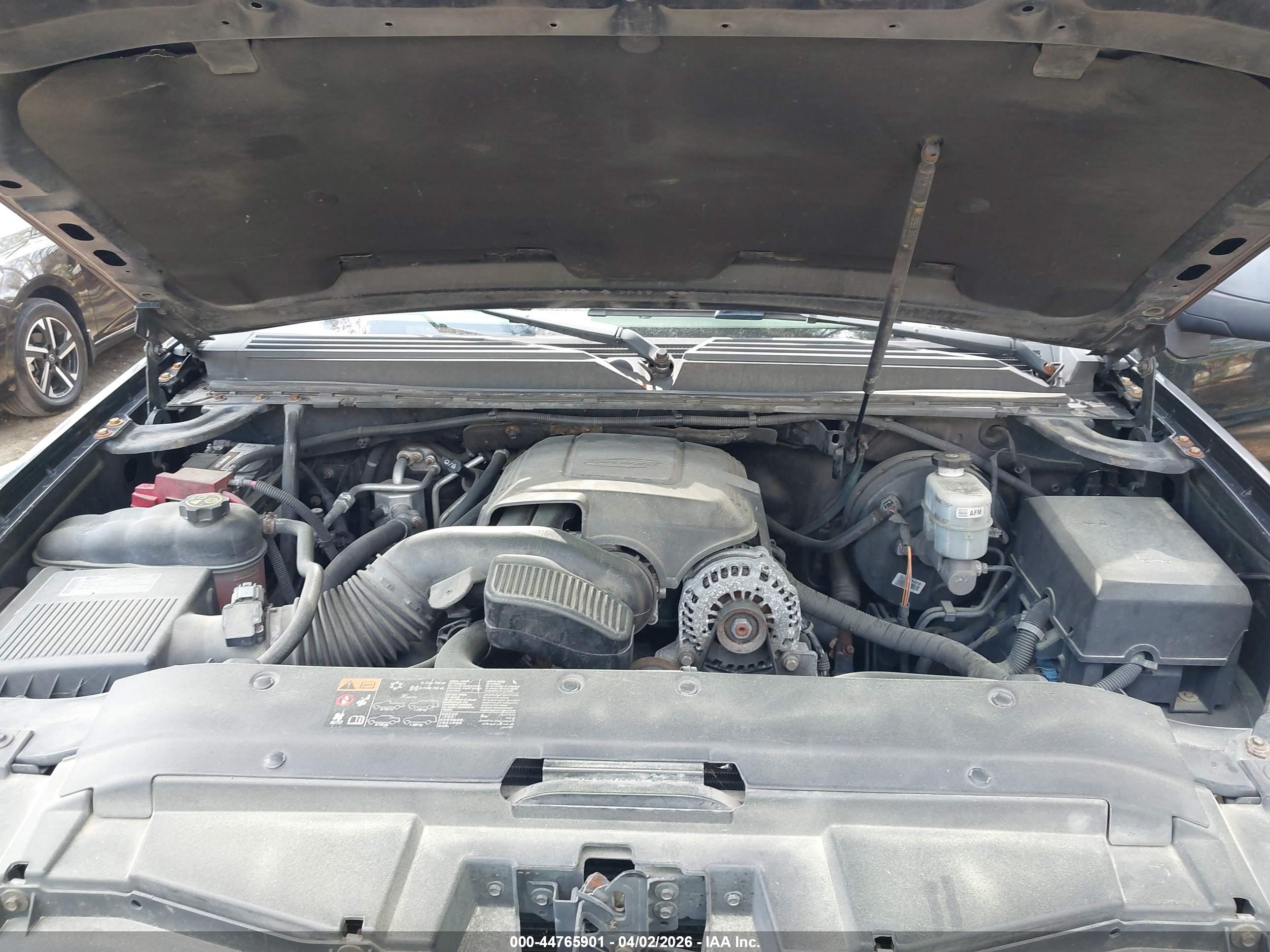 CHEVROLET TAHOE image 10