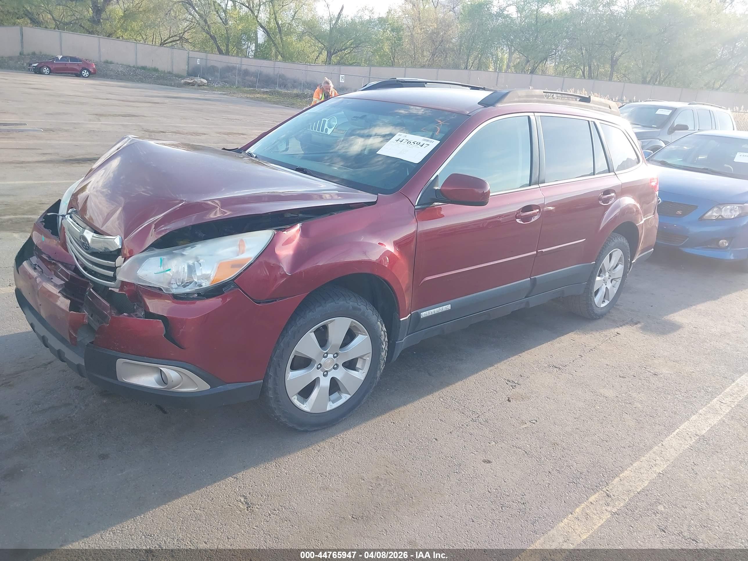 SUBARU OUTBACK image 2