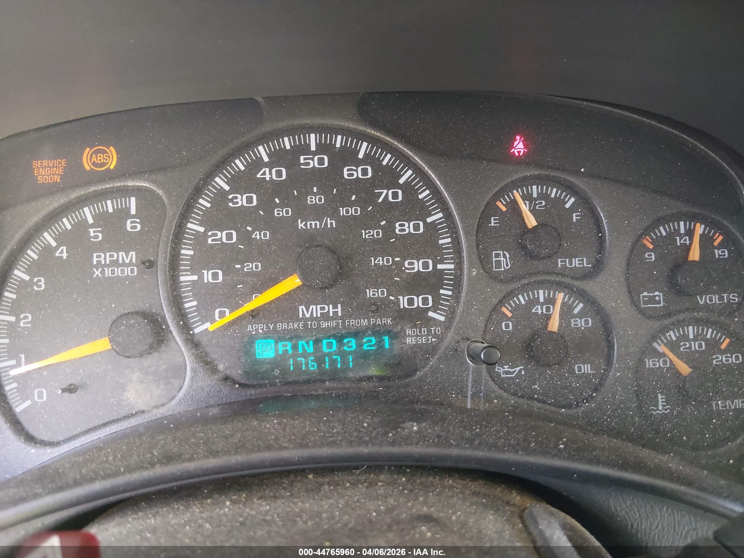 CHEVROLET SILVERADO image 7