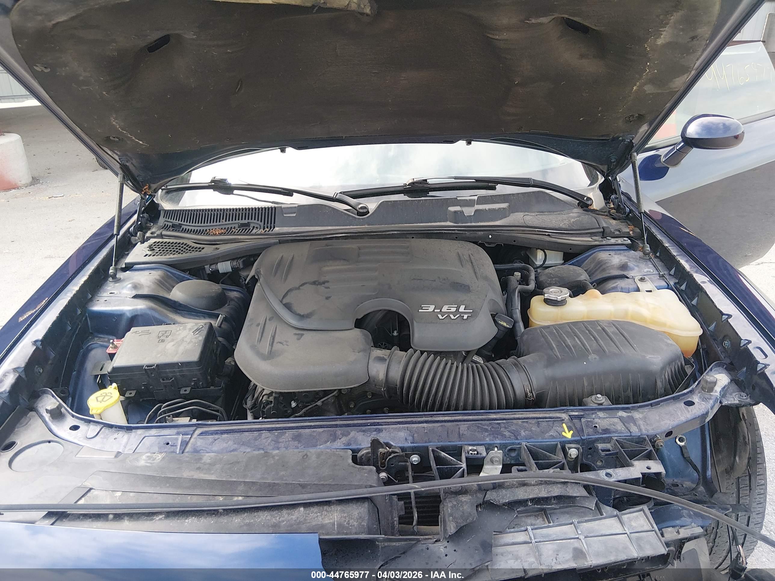 DODGE CHALLENGER image 10