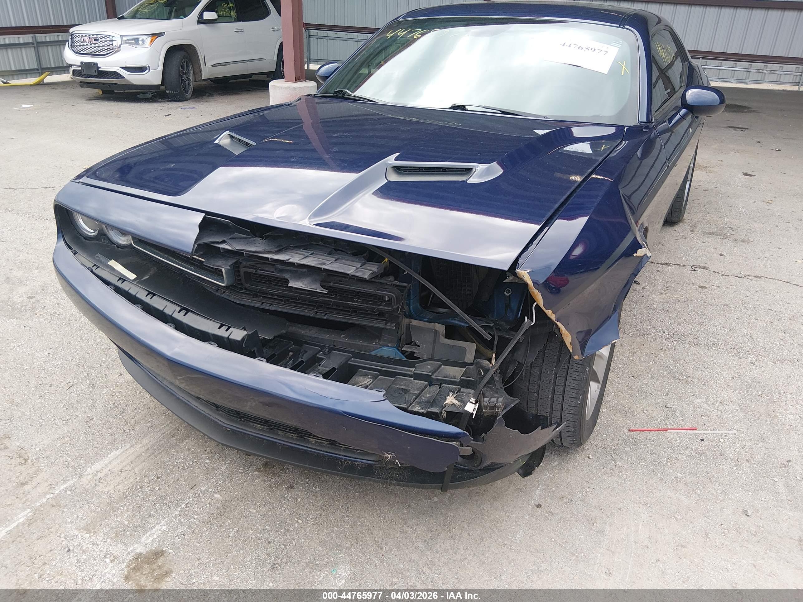 DODGE CHALLENGER image 6
