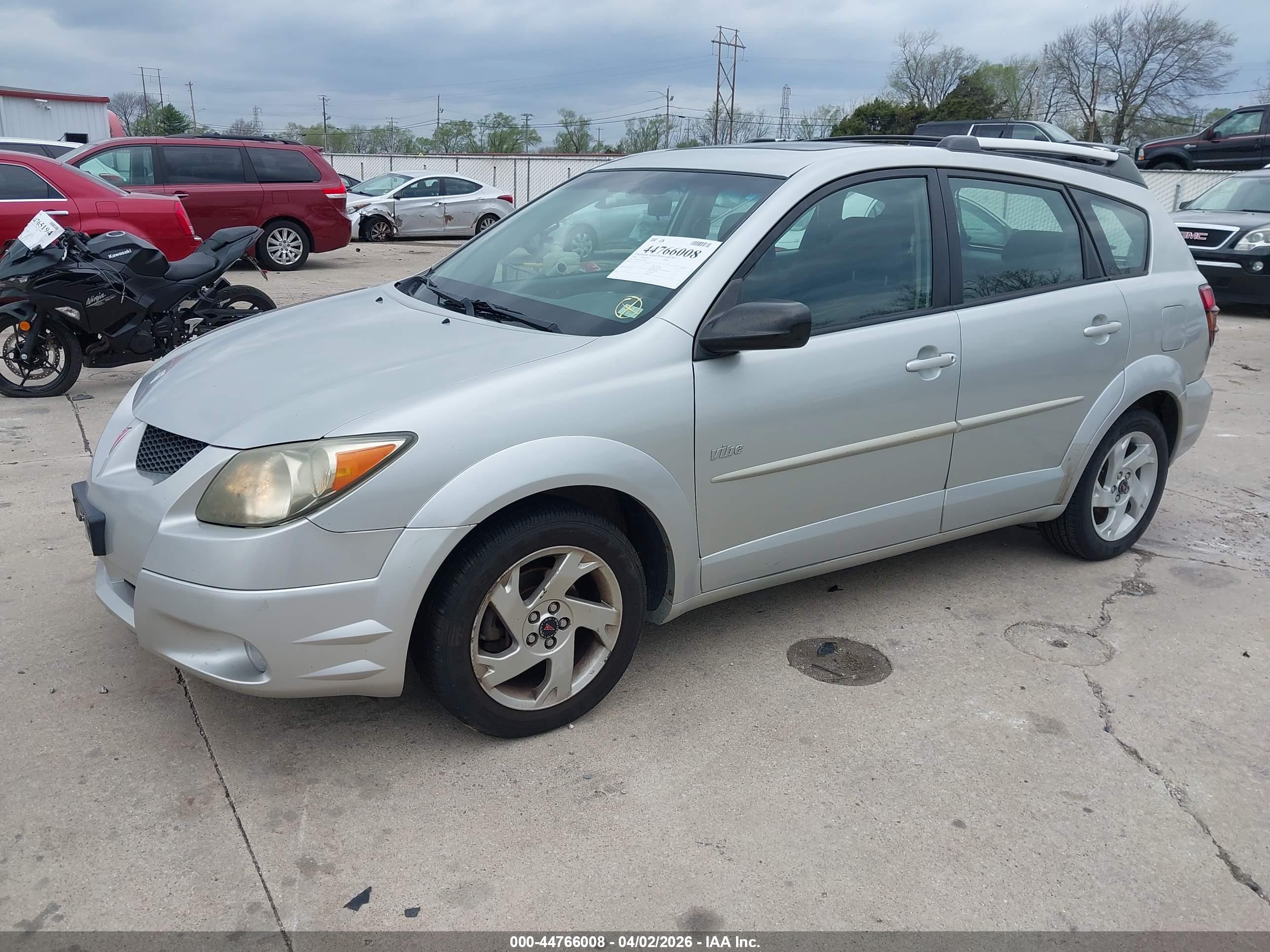 PONTIAC VIBE image 2