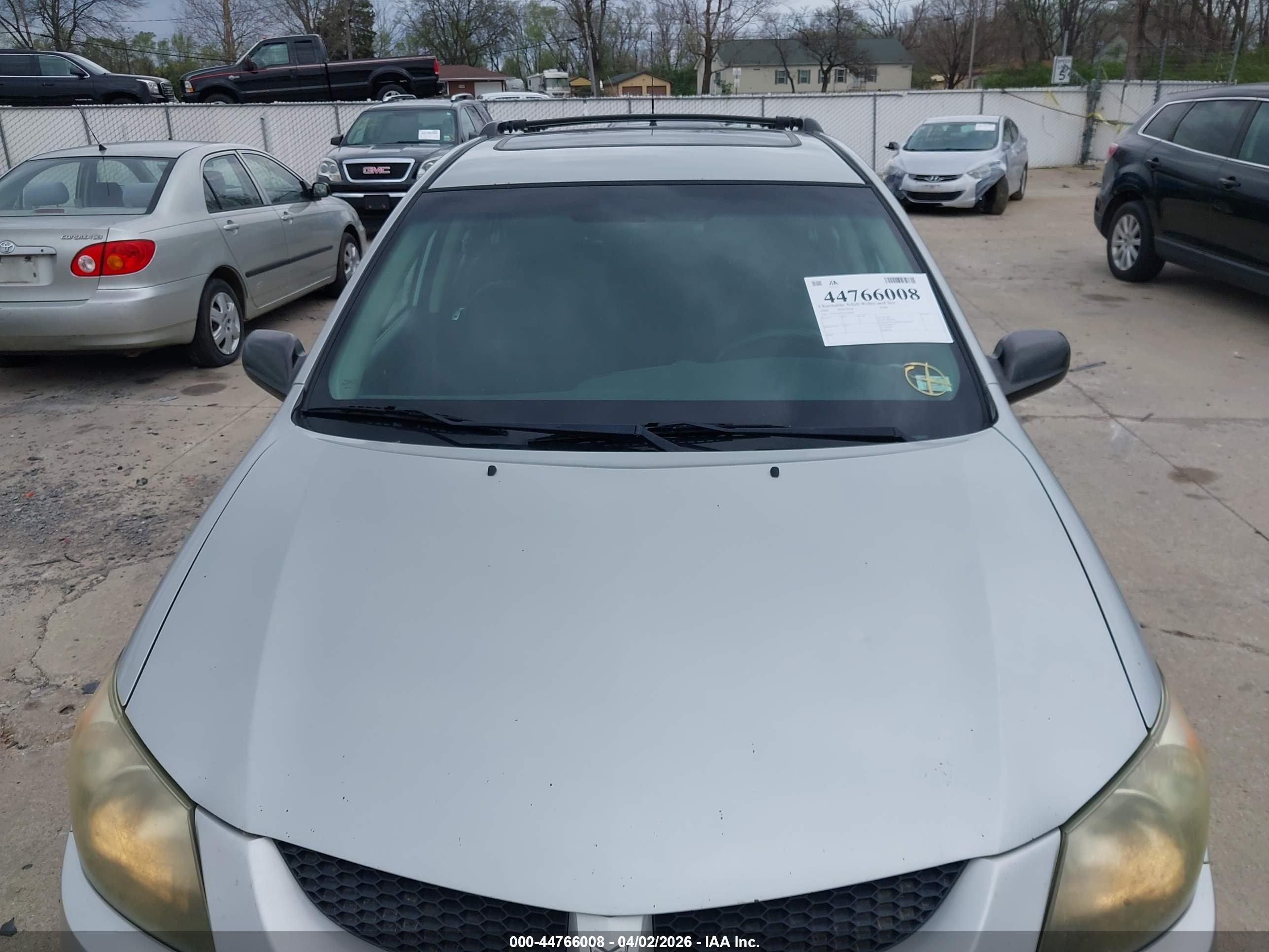 PONTIAC VIBE image 6