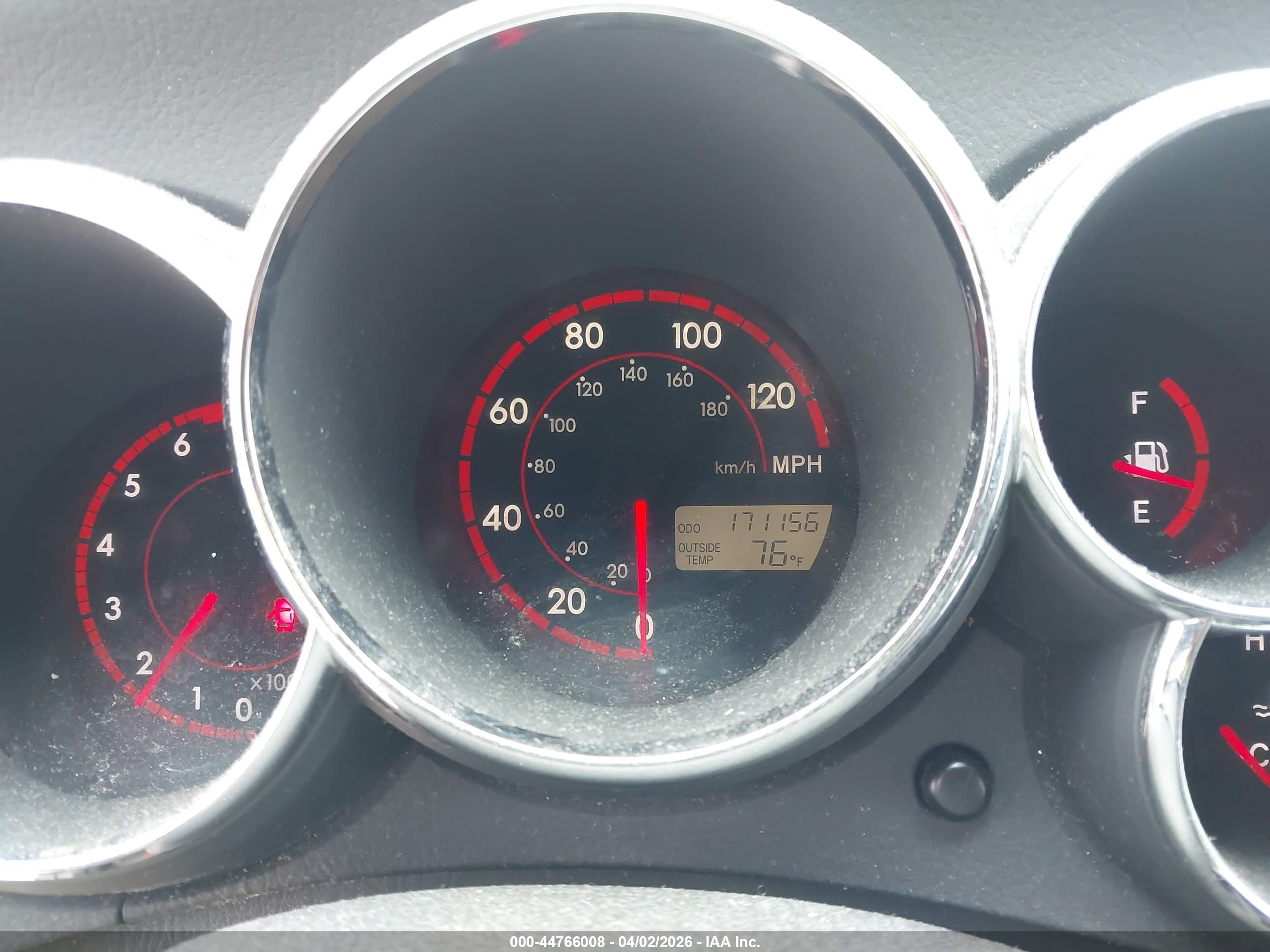 PONTIAC VIBE image 7