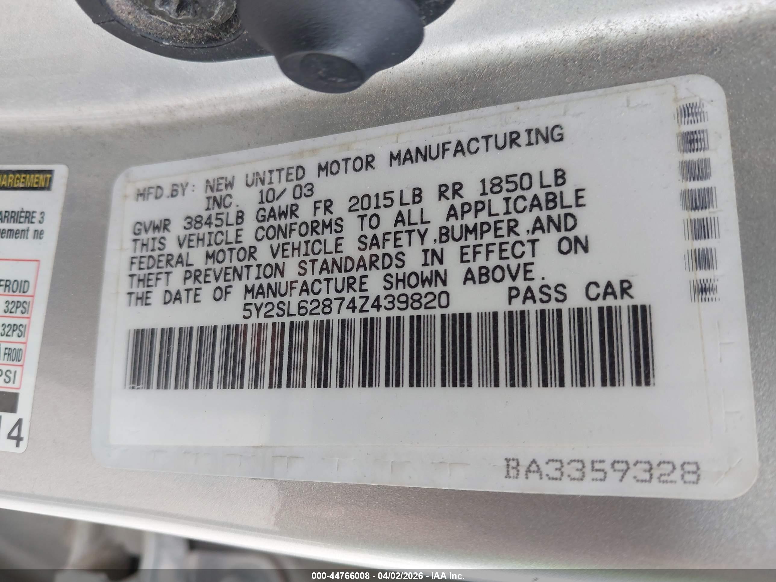 PONTIAC VIBE image 9