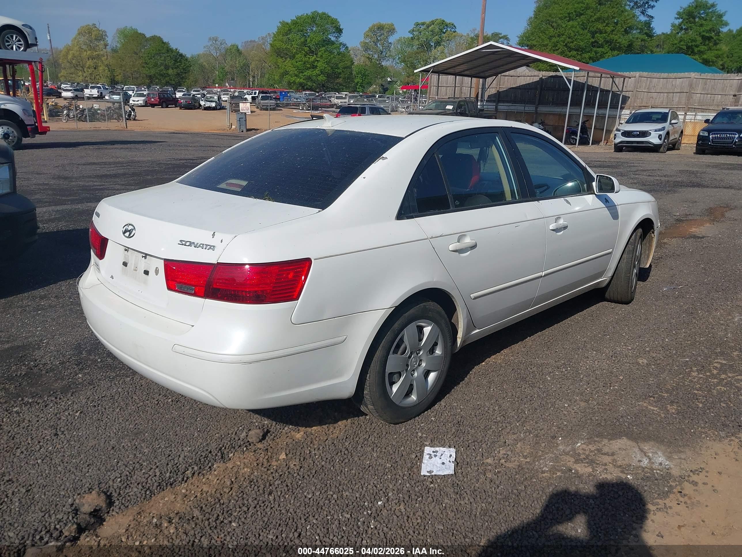 HYUNDAI SONATA image 4