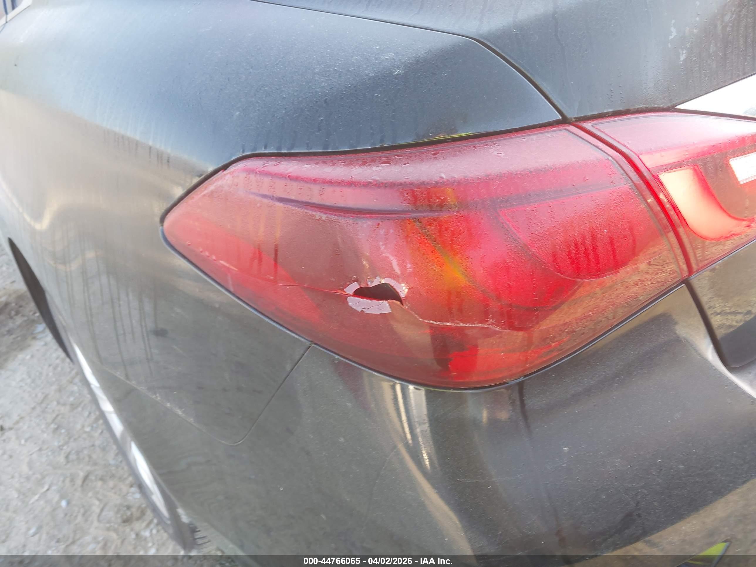 INFINITI Q70 image 6