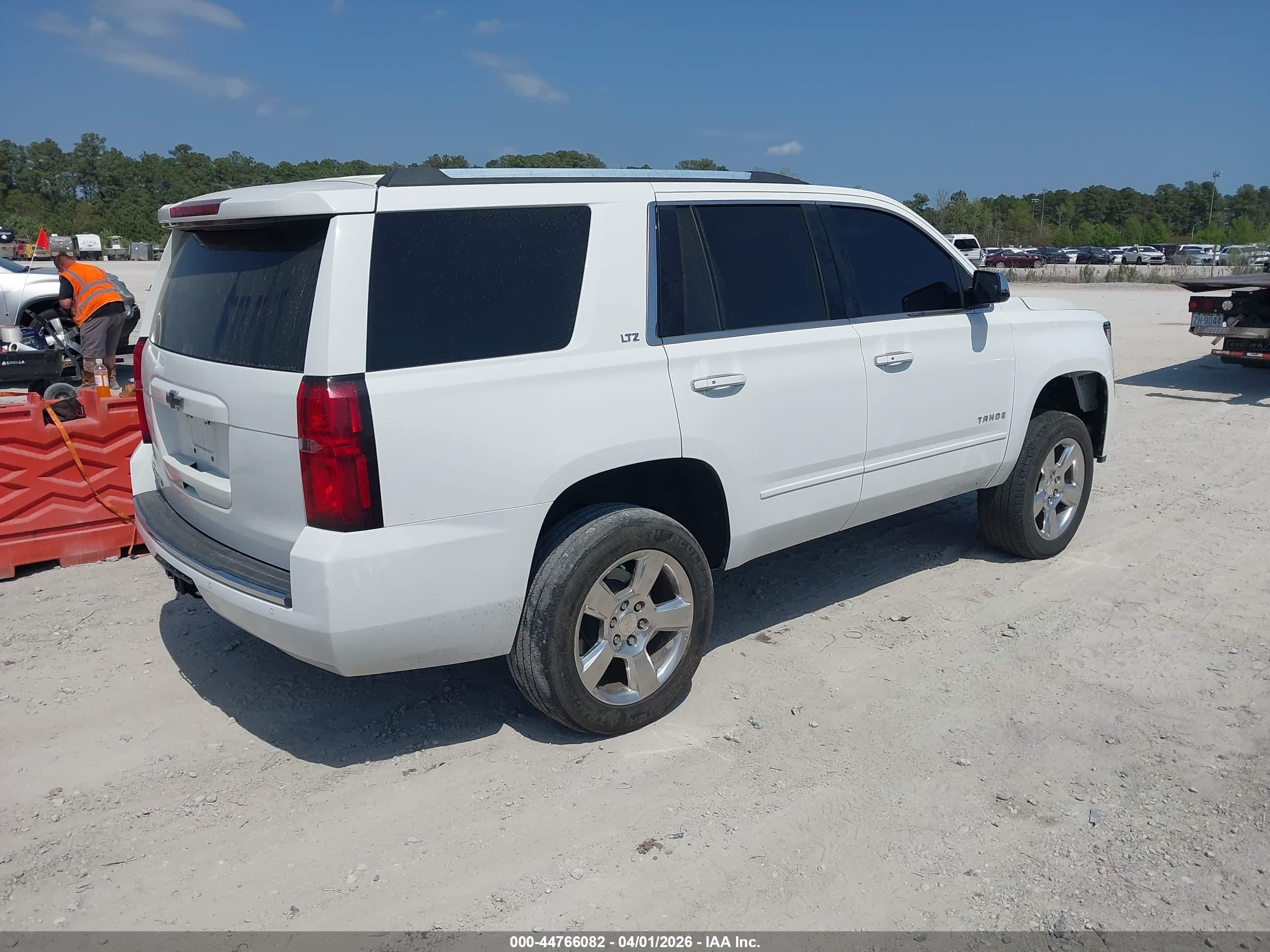 CHEVROLET TAHOE image 4