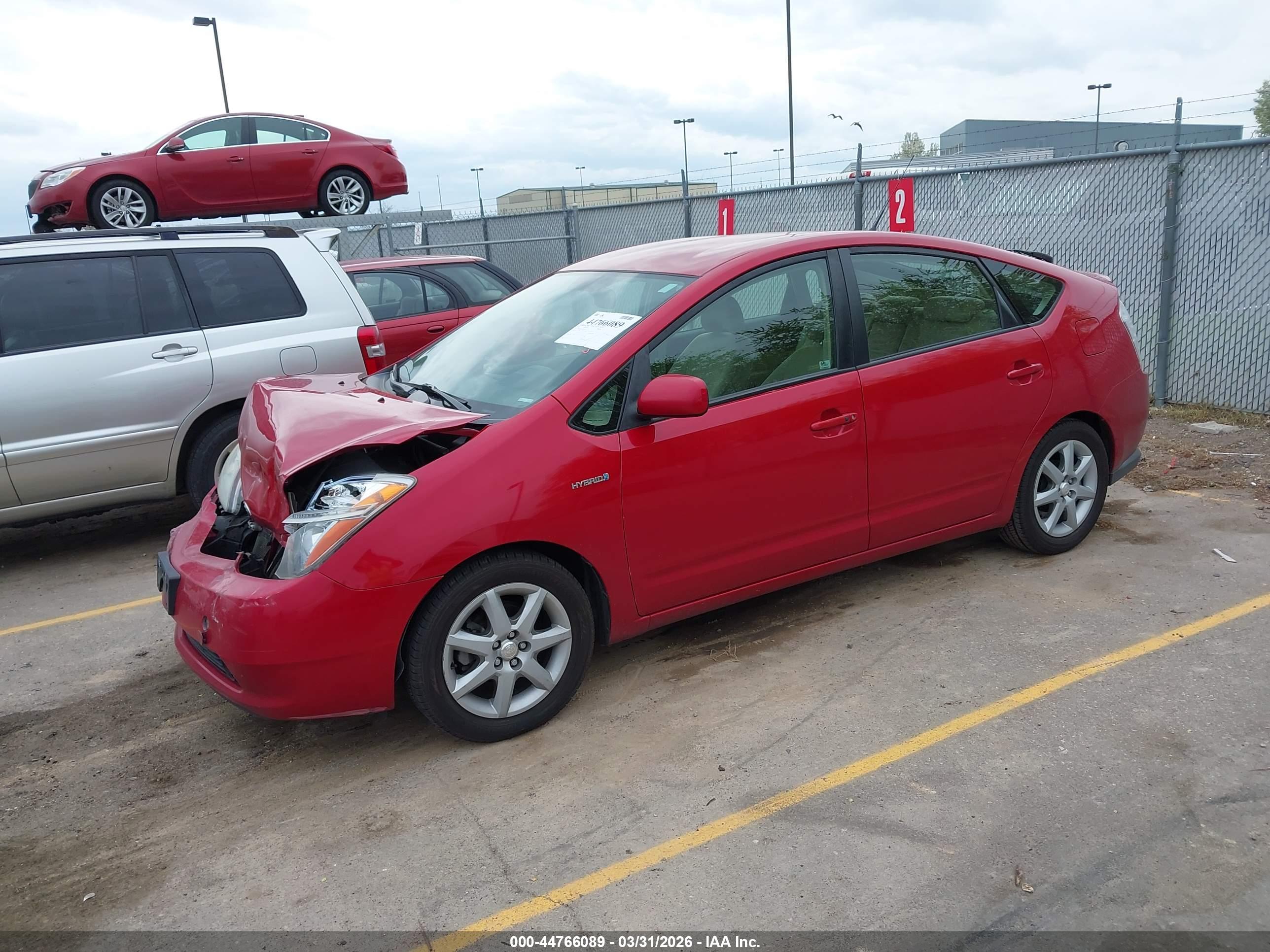 TOYOTA PRIUS image 2