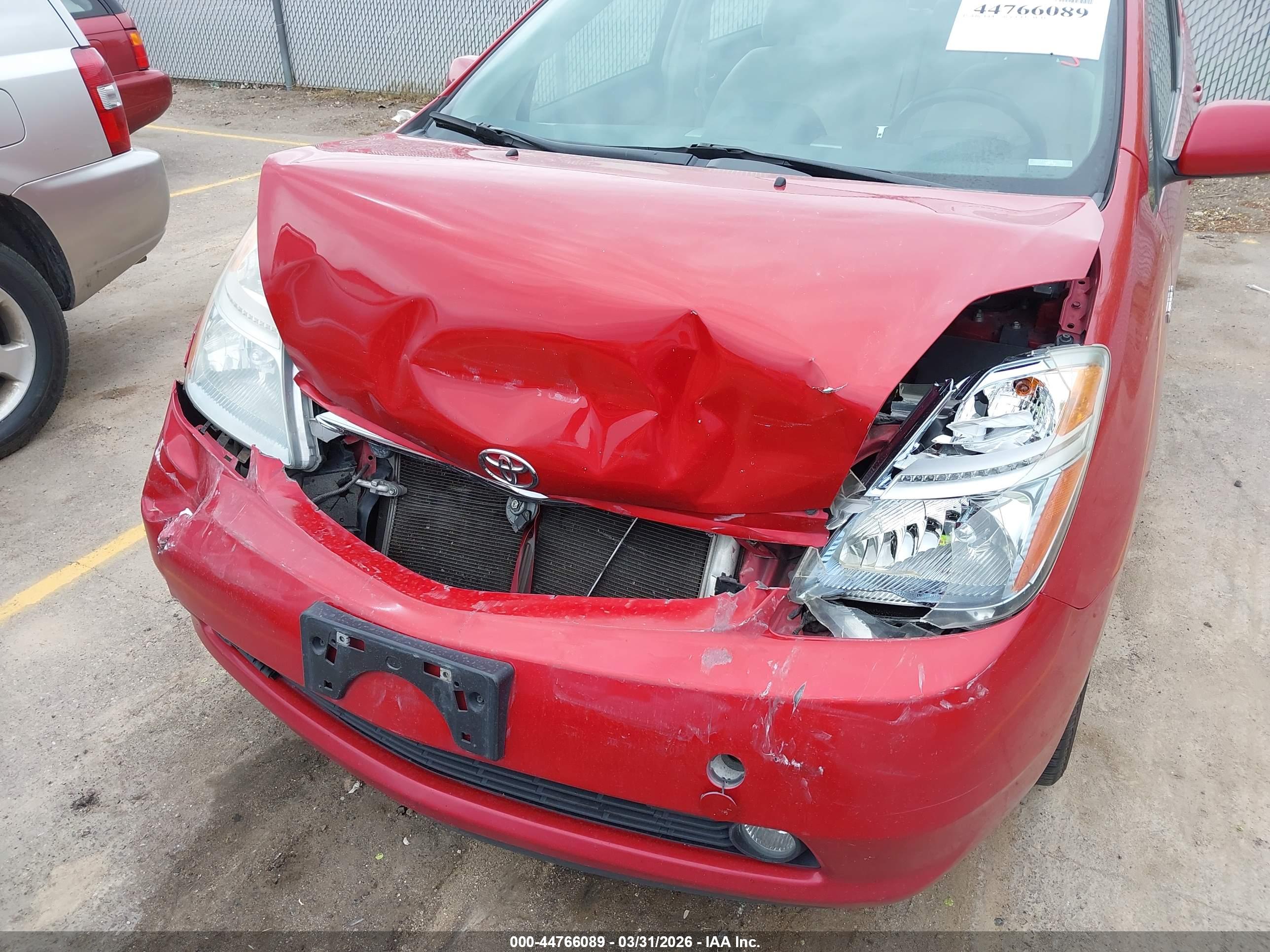 TOYOTA PRIUS image 6