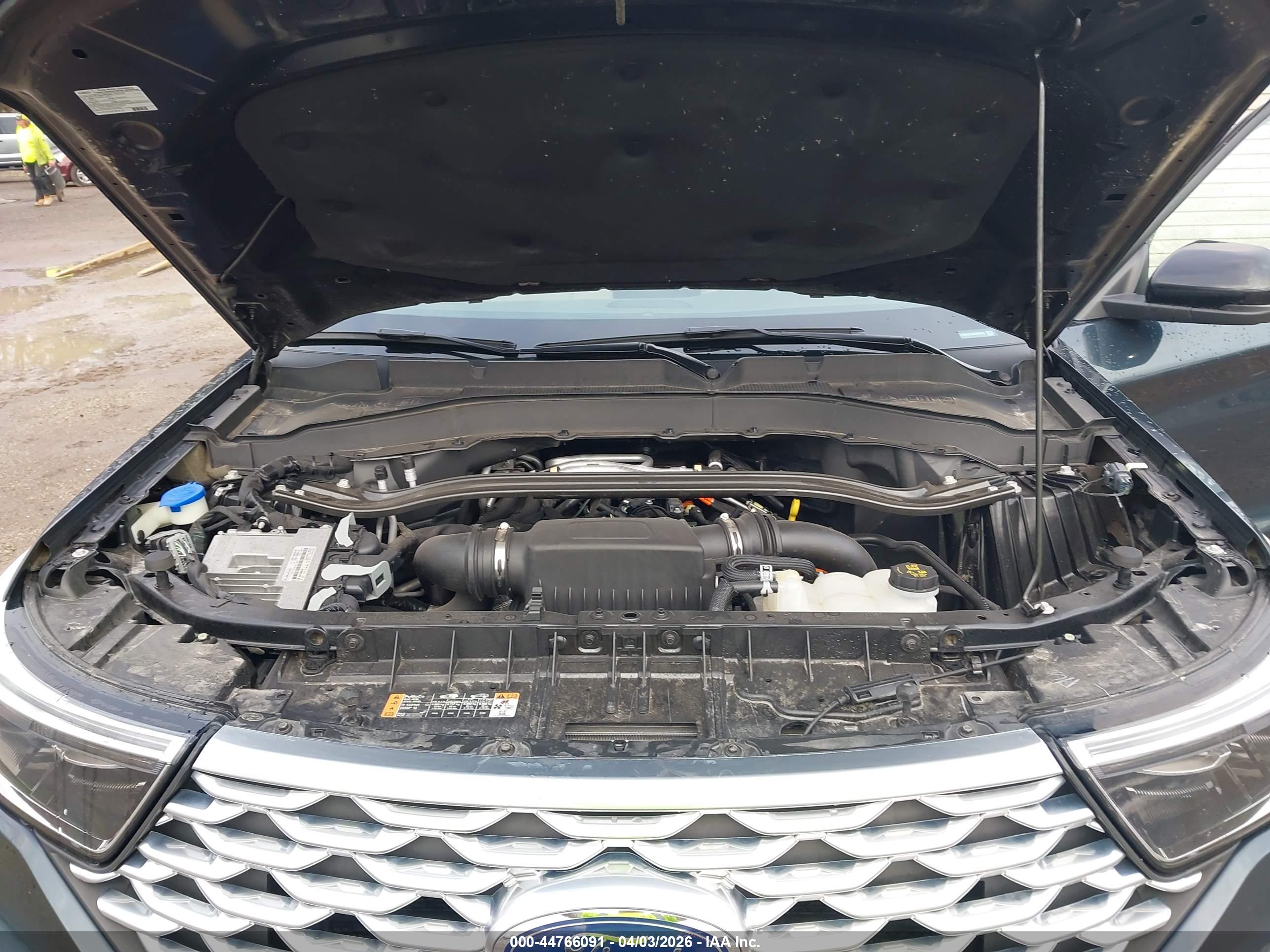 FORD EXPLORER image 10