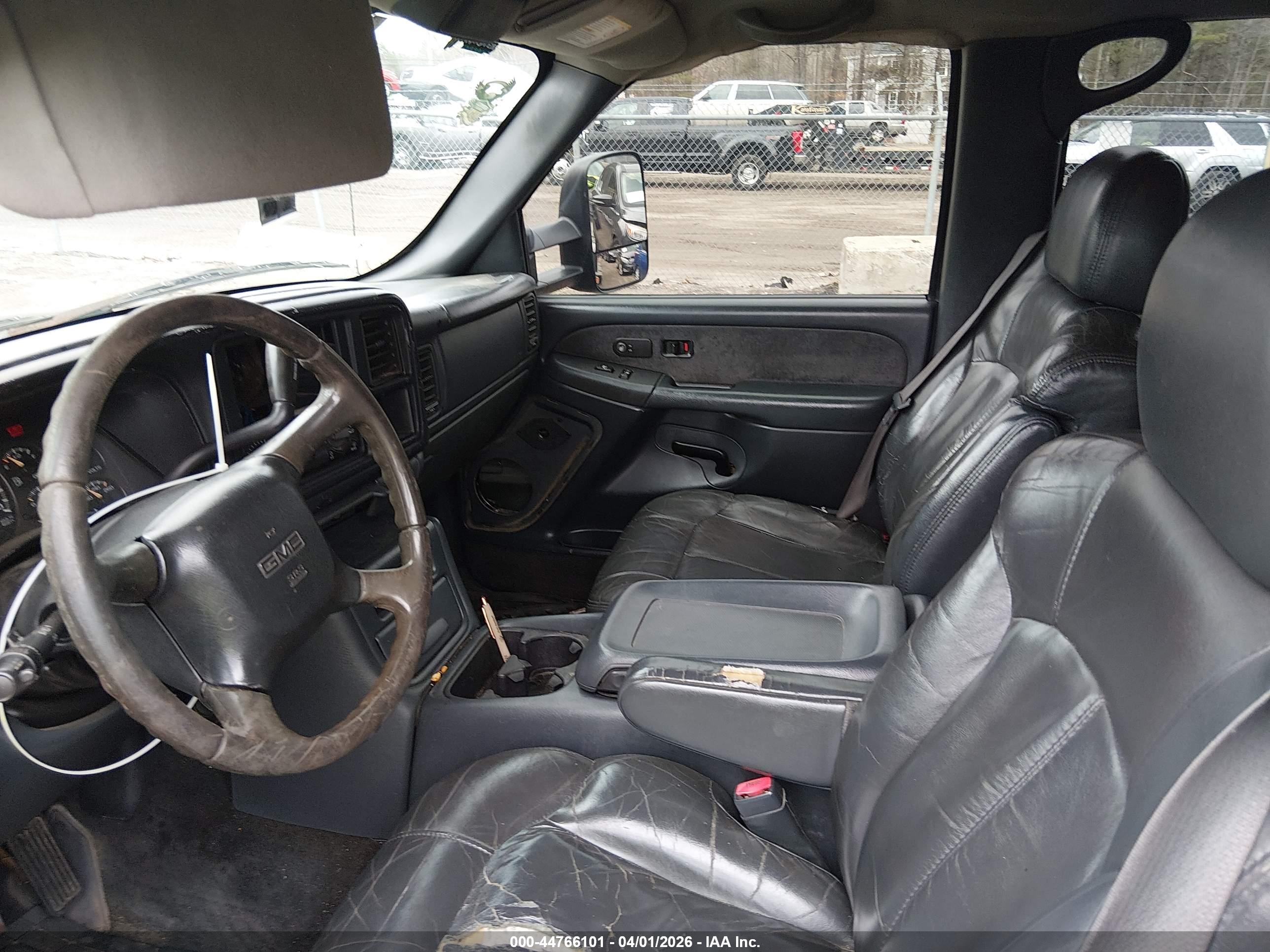 GMC SIERRA image 7