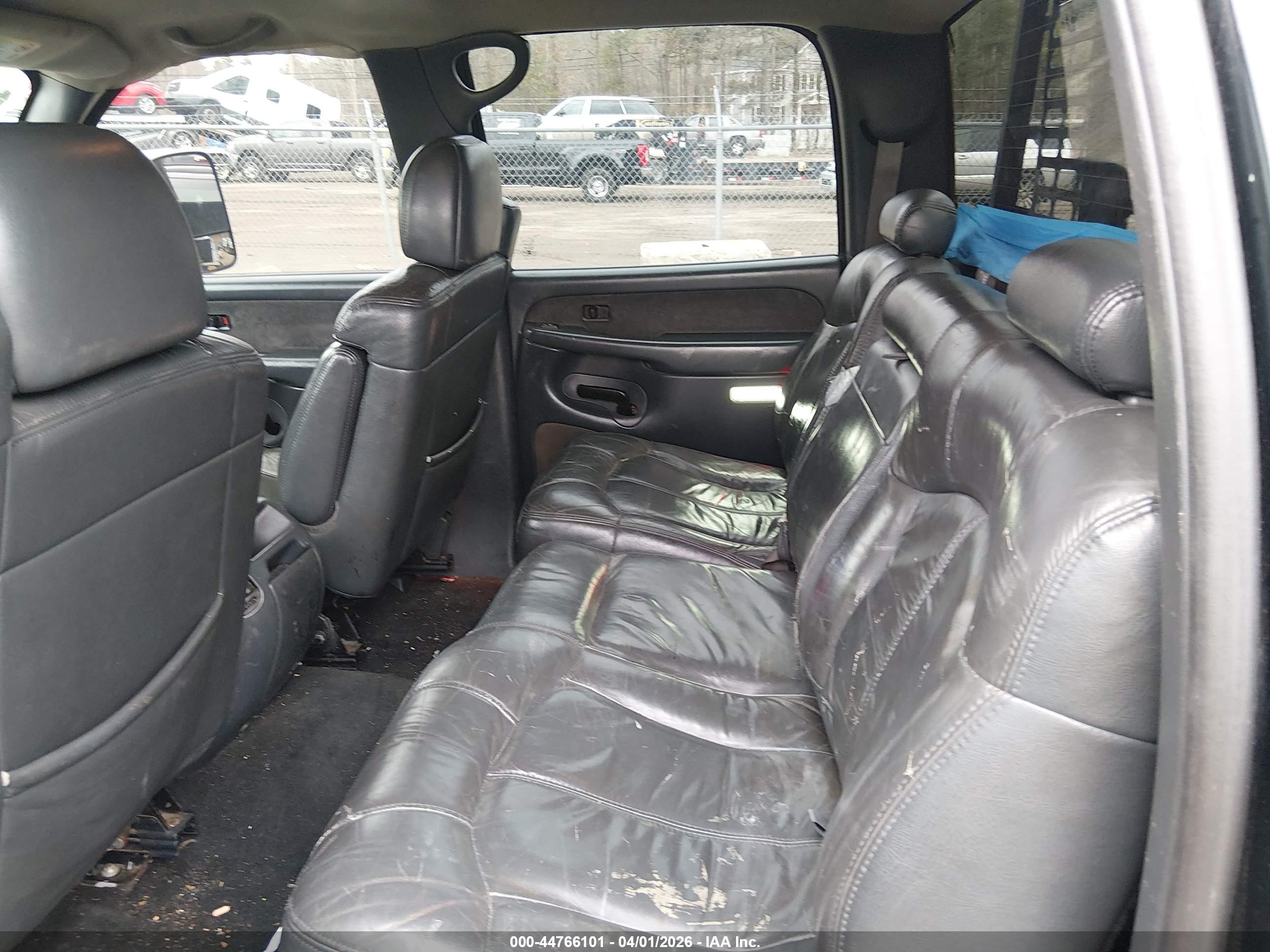 GMC SIERRA image 8