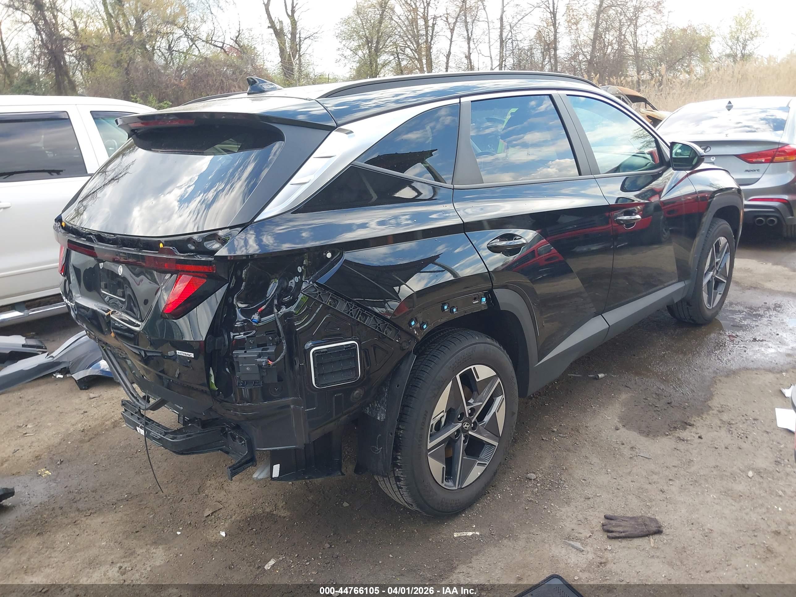 HYUNDAI TUCSON image 4