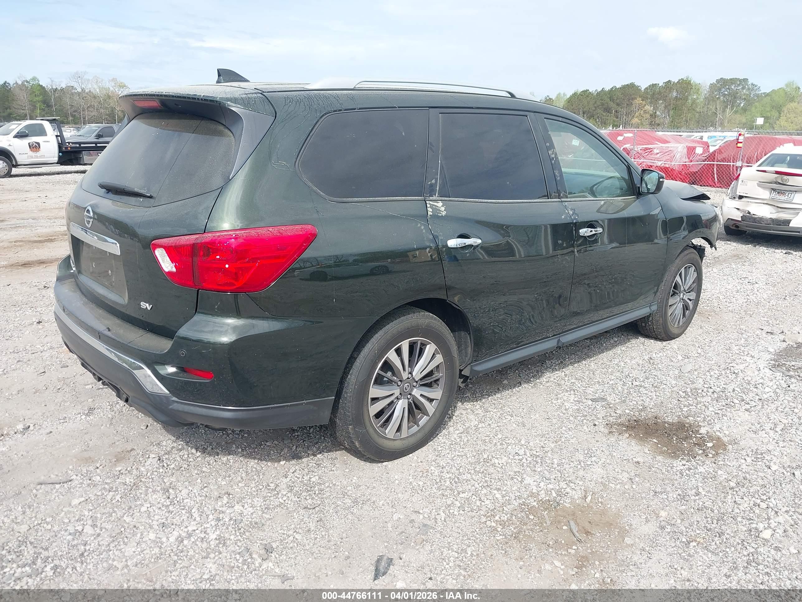 NISSAN PATHFINDER image 4