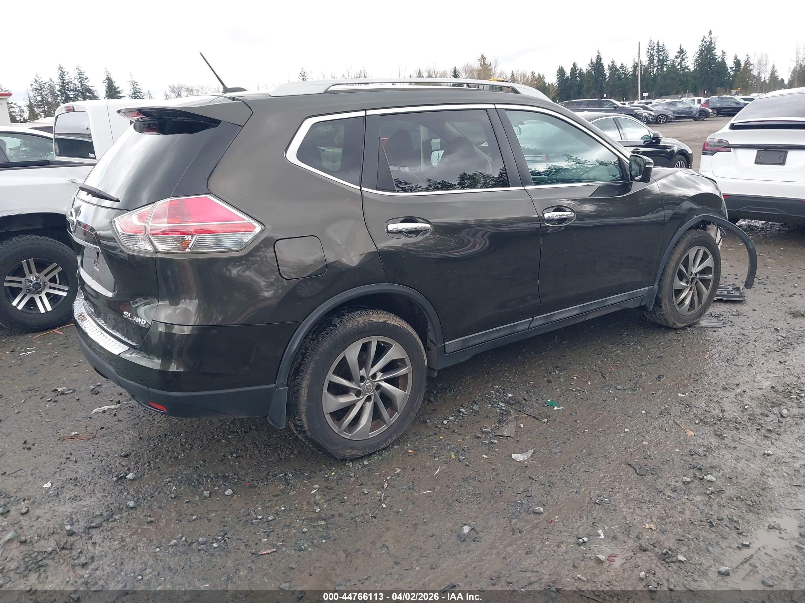 NISSAN ROGUE image 4
