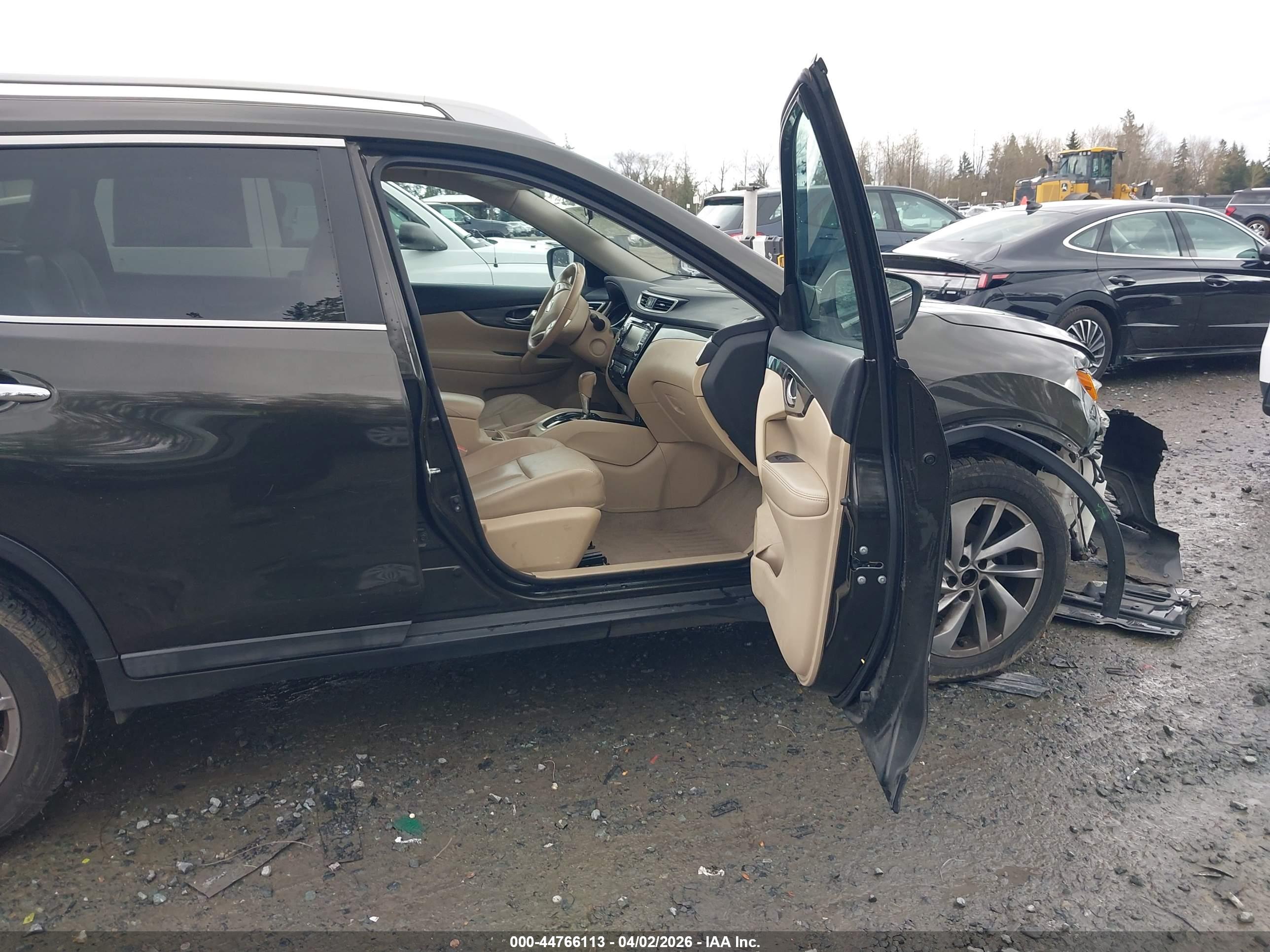 NISSAN ROGUE image 5