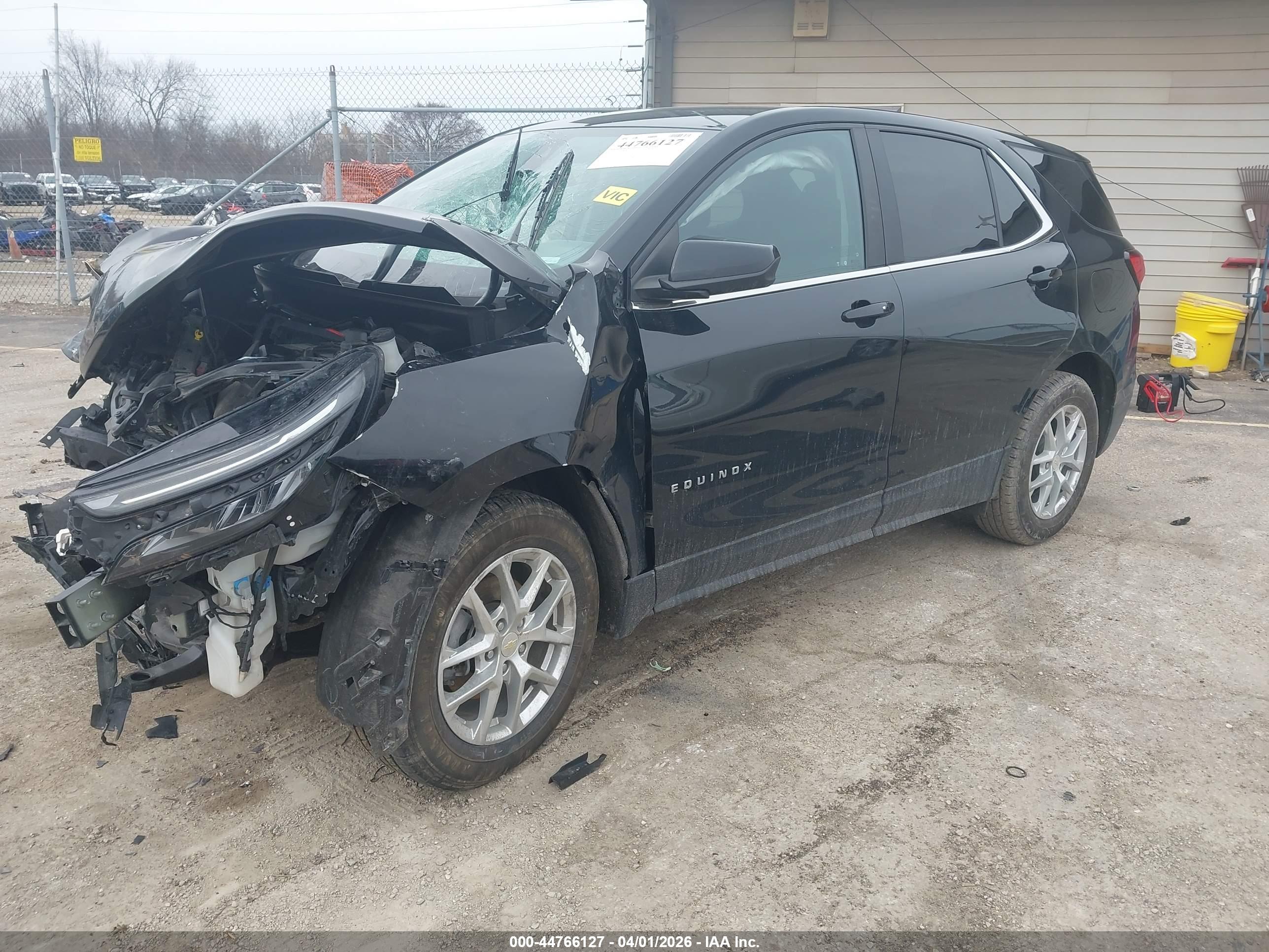 CHEVROLET EQUINOX image 2