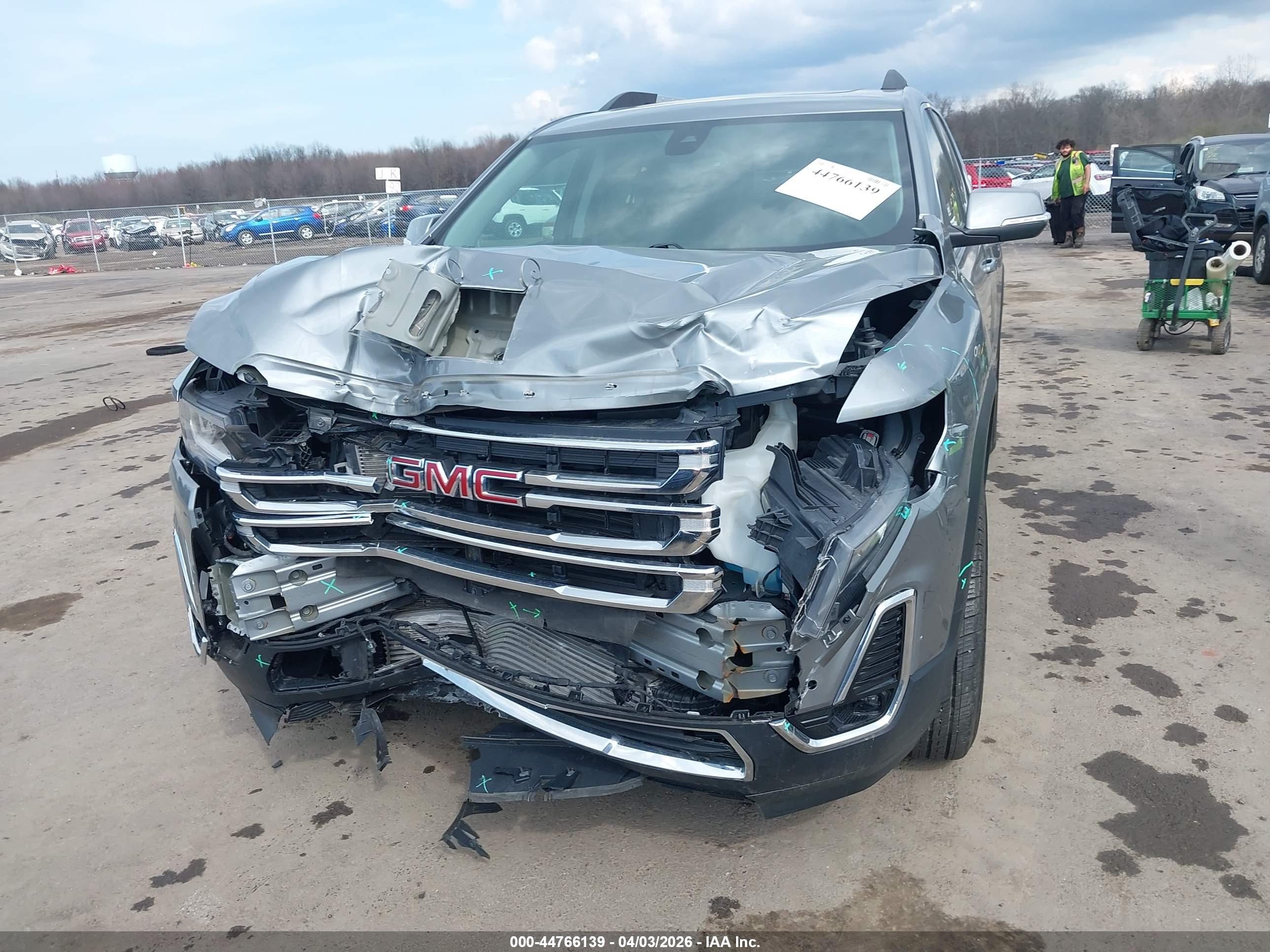 GMC ACADIA image 6