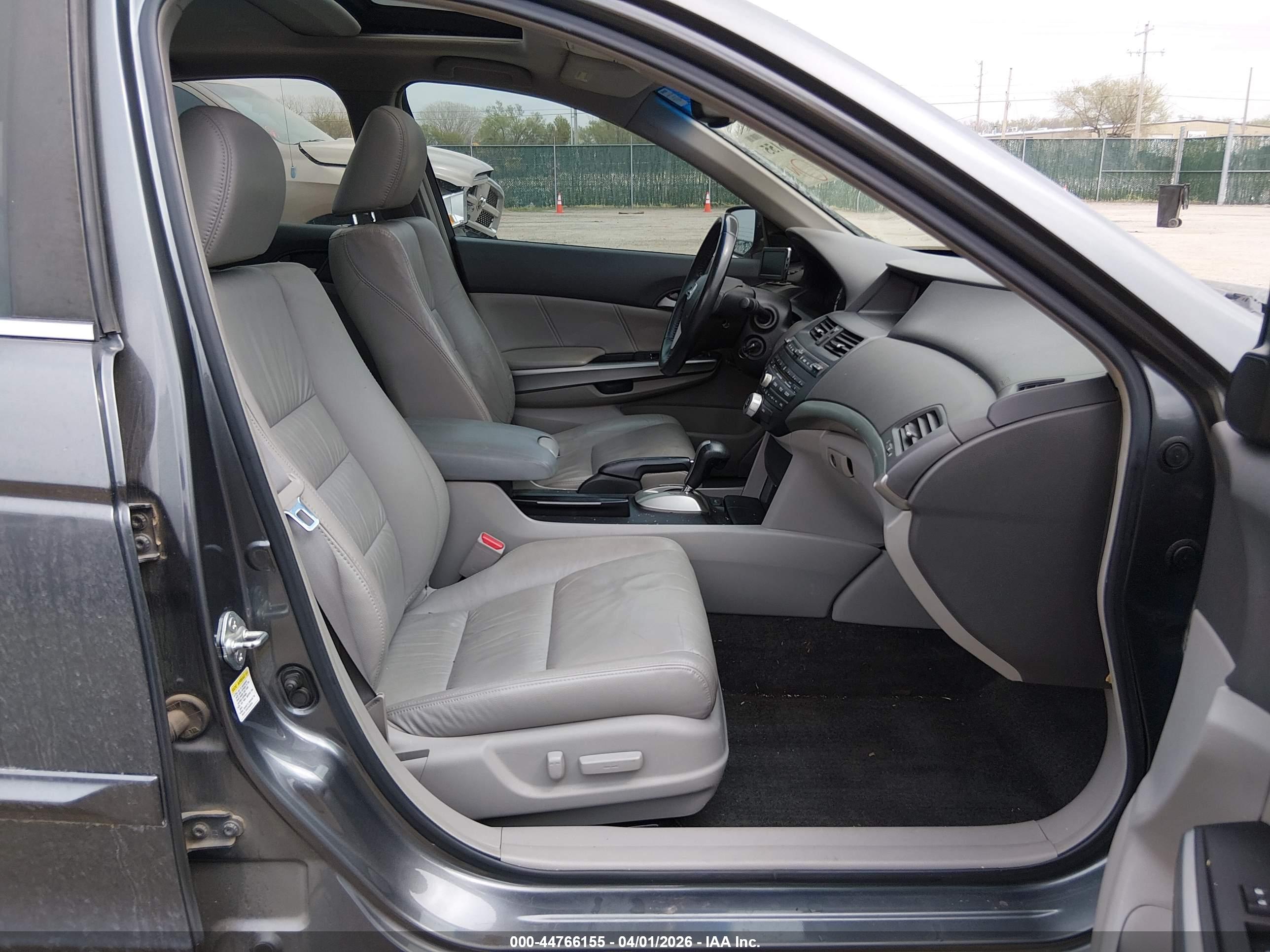 HONDA ACCORD image 5