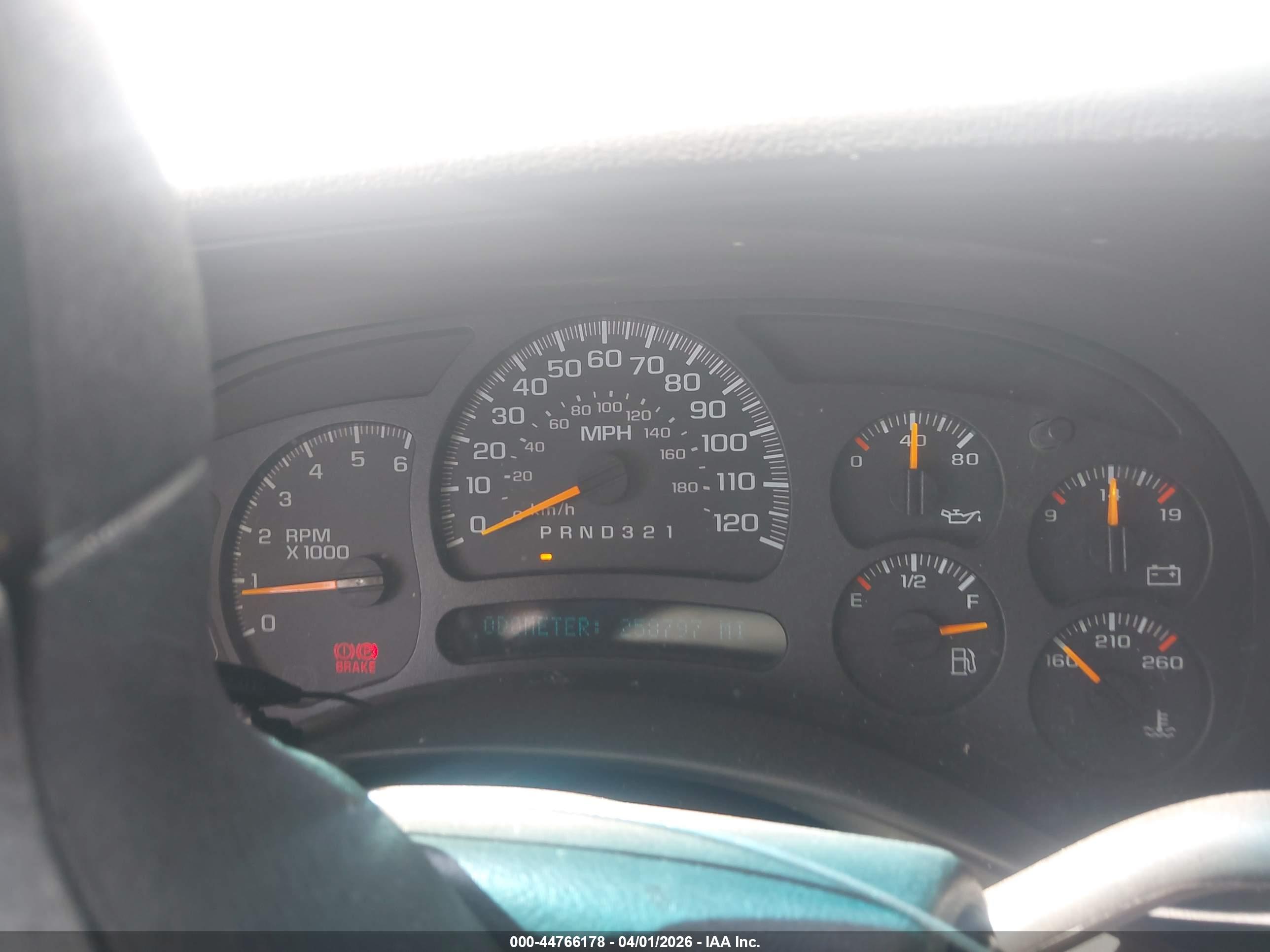 GMC YUKON image 7
