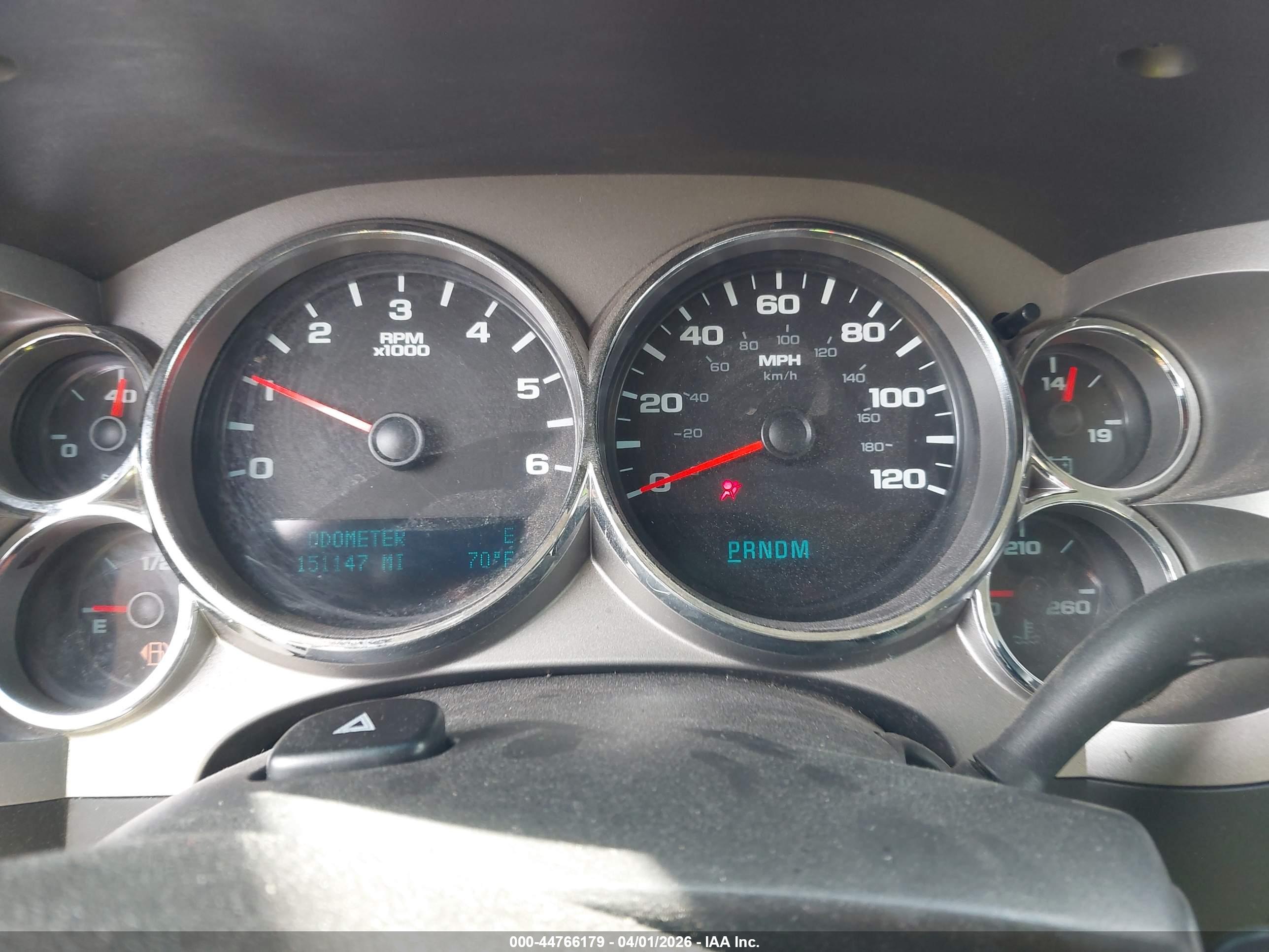 CHEVROLET SILVERADO image 7