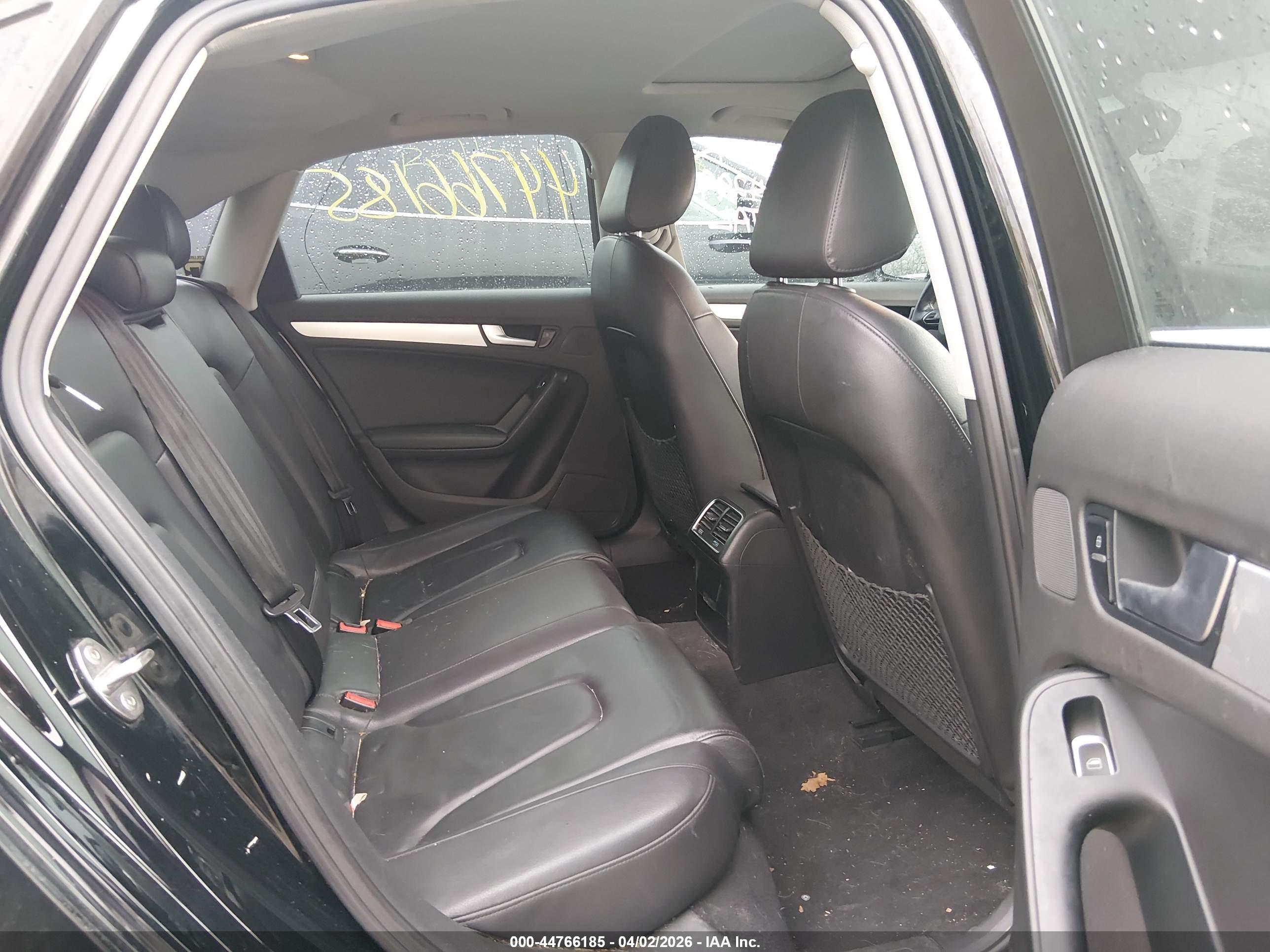 AUDI A4 image 8